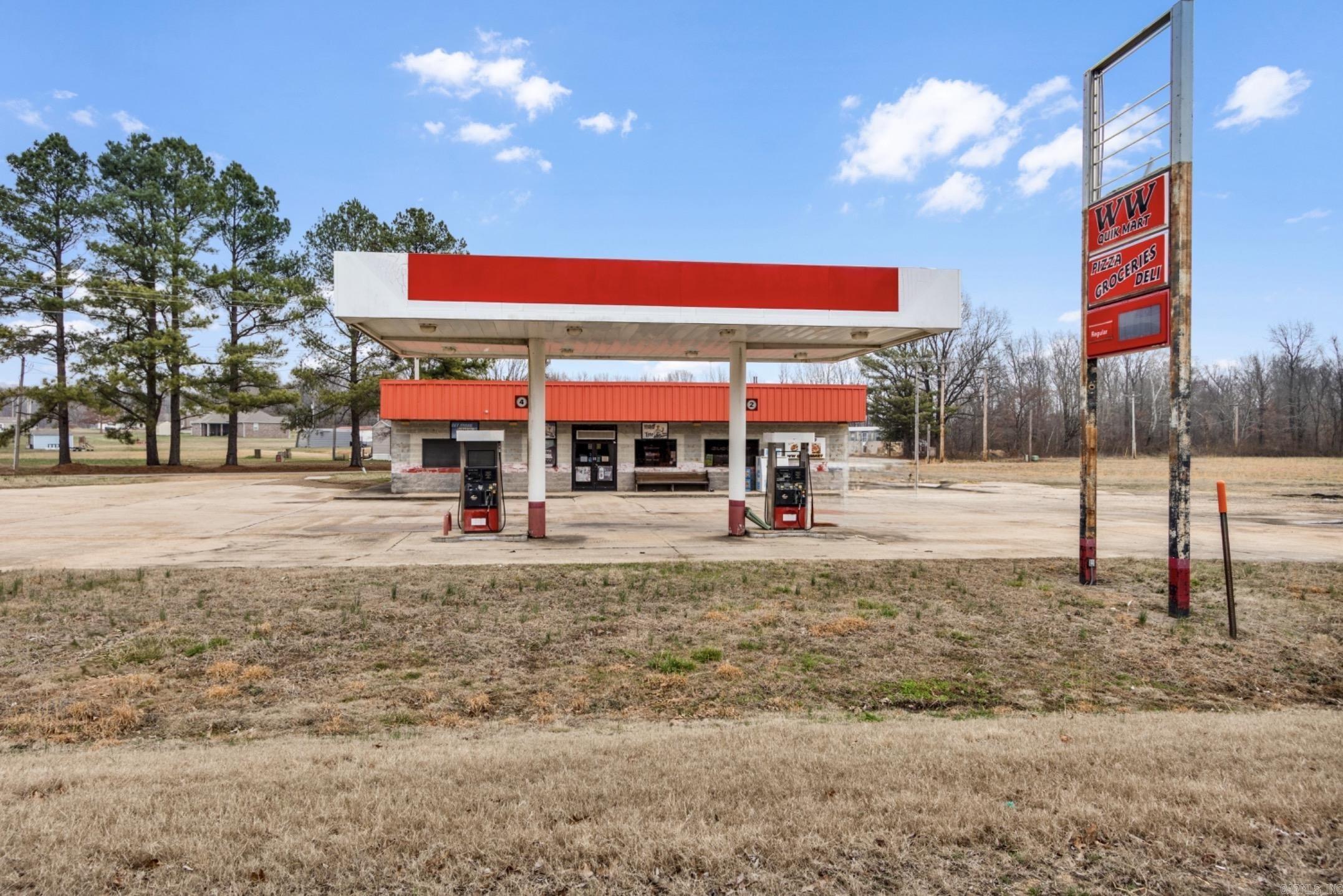 11002 Highway 135N  Lafe, AR