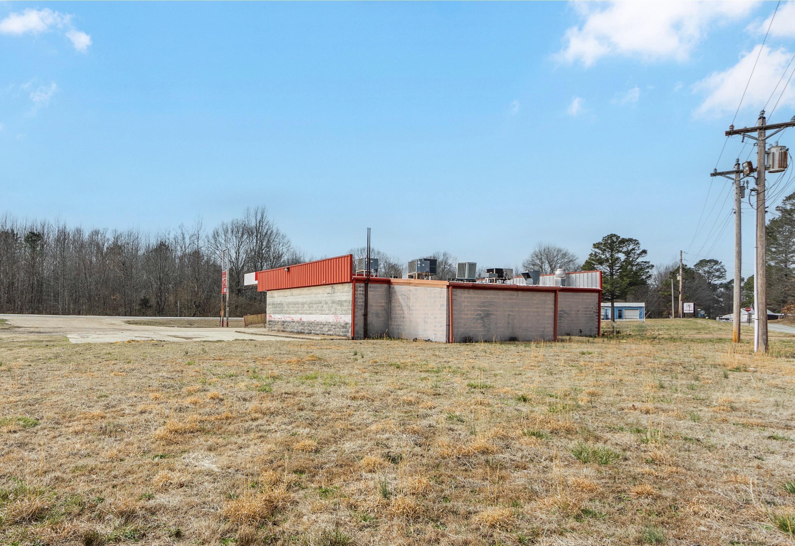 11002 Highway 135N  Lafe, AR