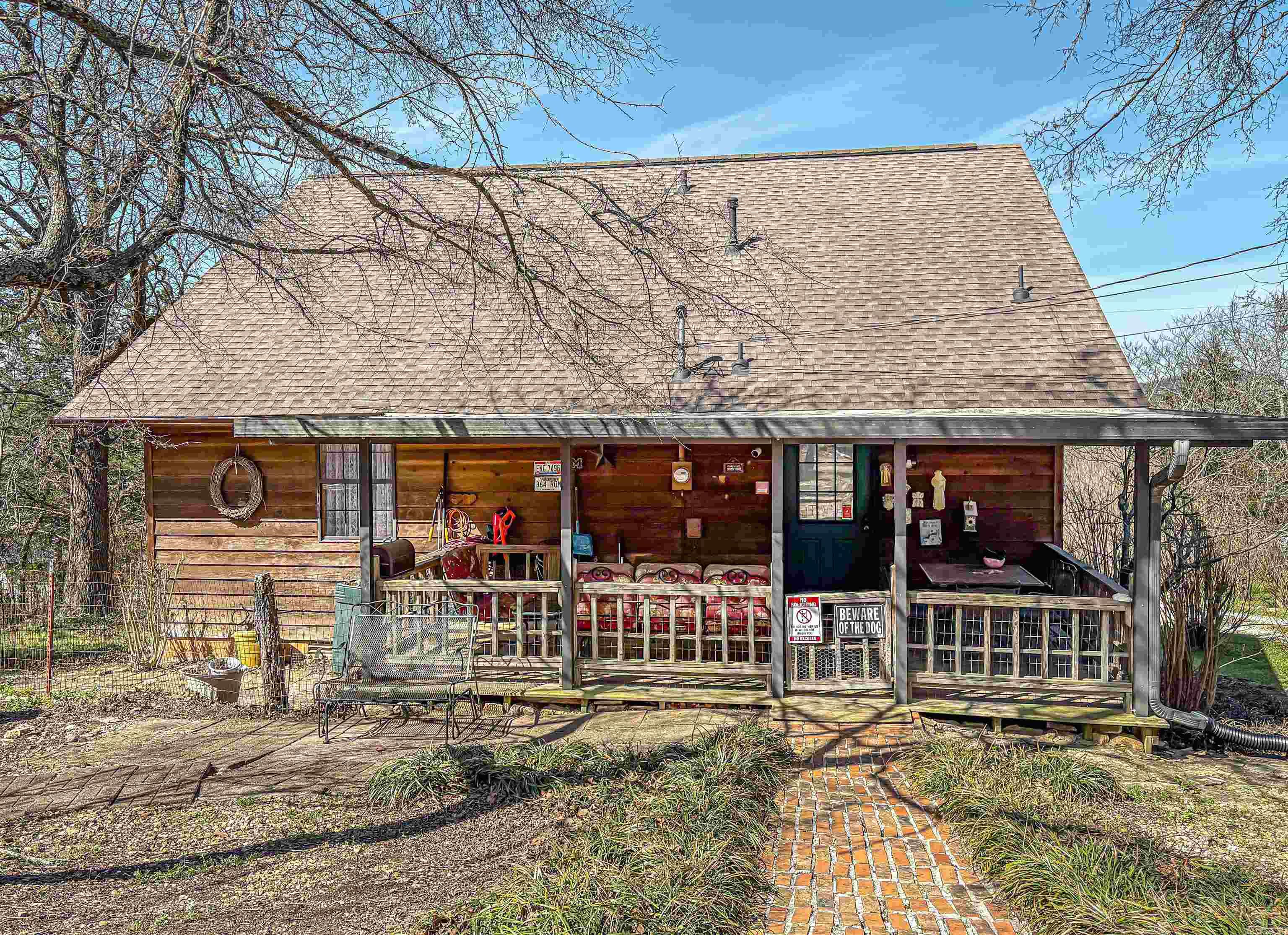 1013 Broadway  Yellville, AR