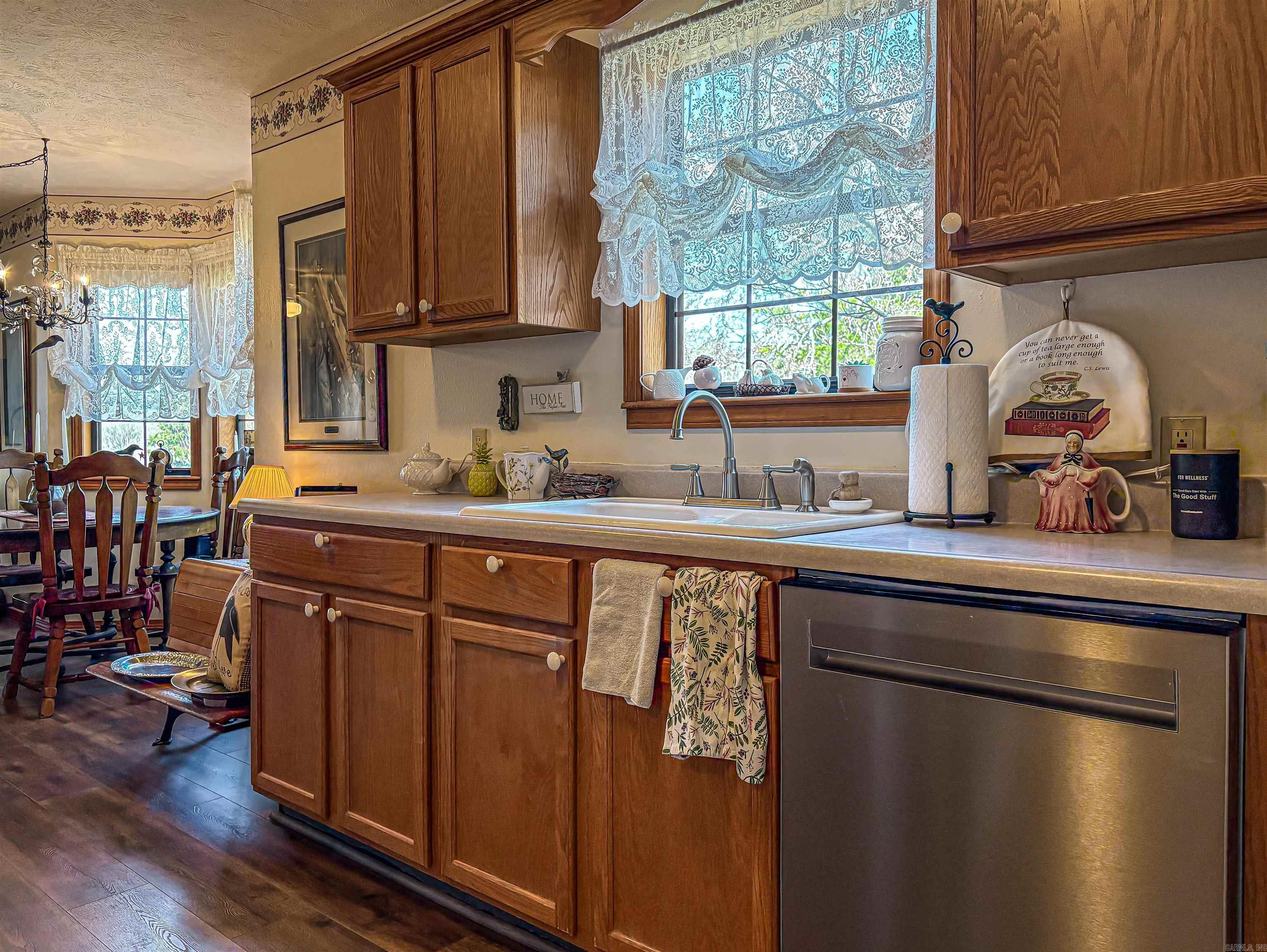 1013 Broadway  Yellville, AR