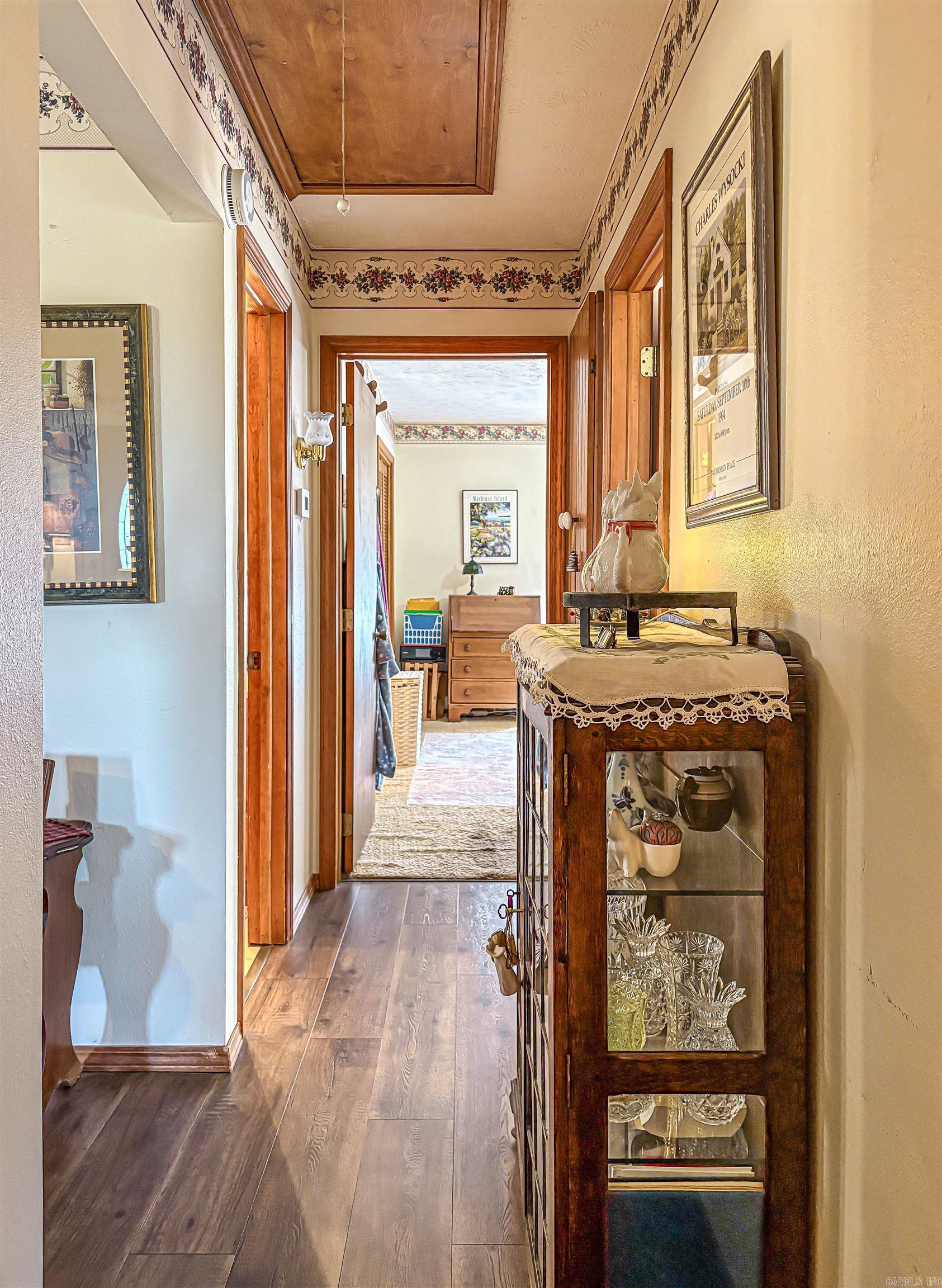 1013 Broadway  Yellville, AR