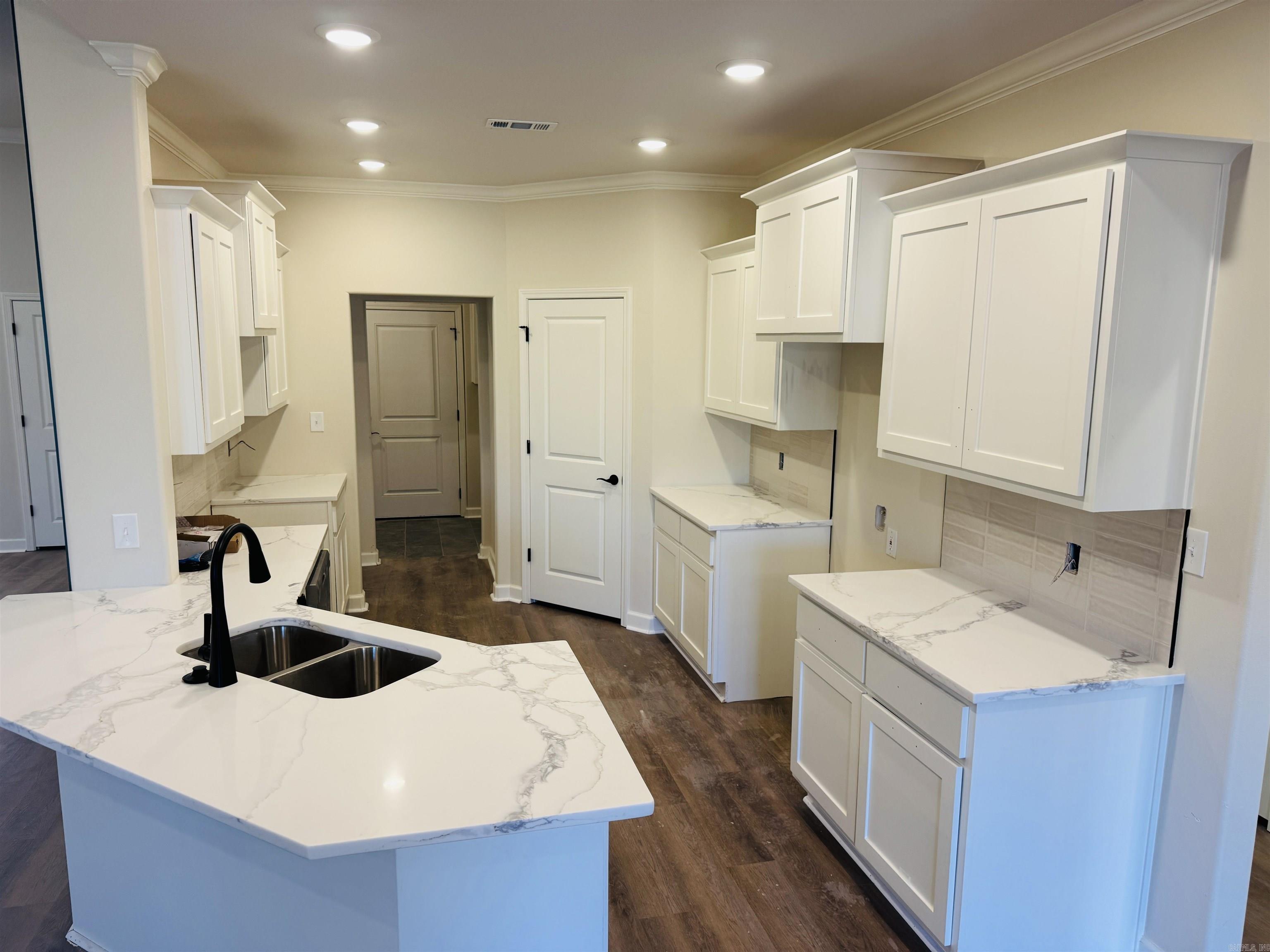 517 Forest Oak  Jacksonville, AR