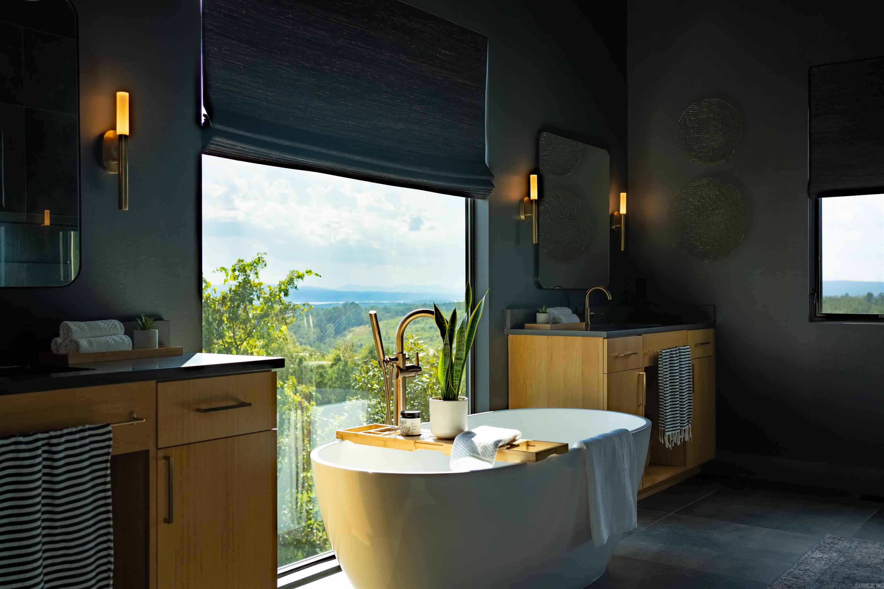 20 Waterview Garden Lane  Roland, AR