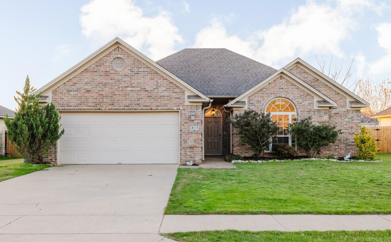 3113 Longmeadow Dr  Bryant, AR