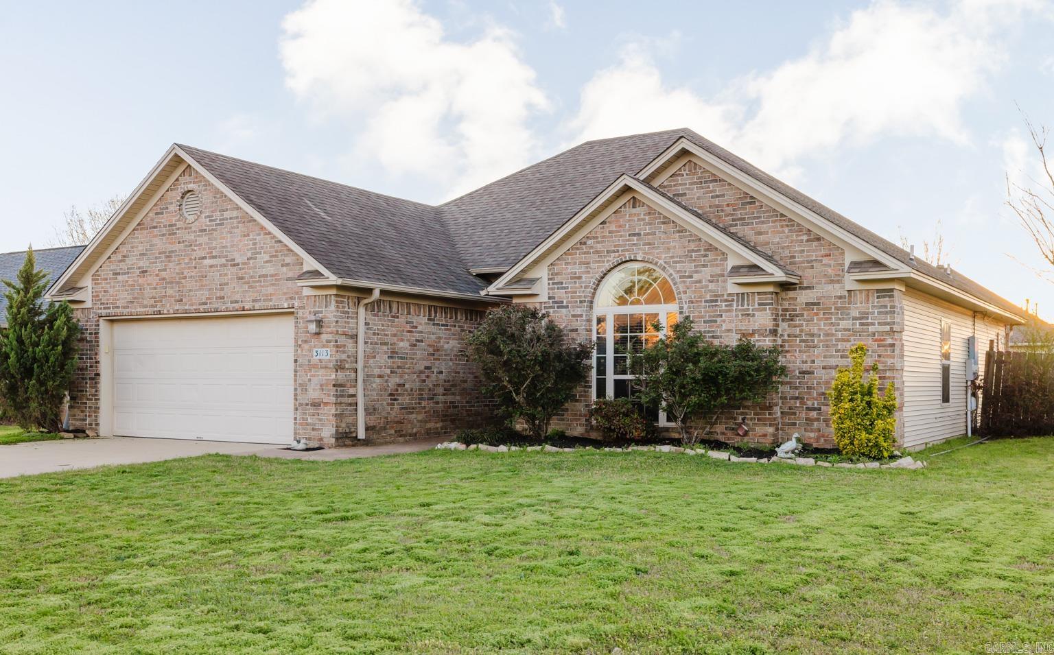 3113 Longmeadow Dr  Bryant, AR