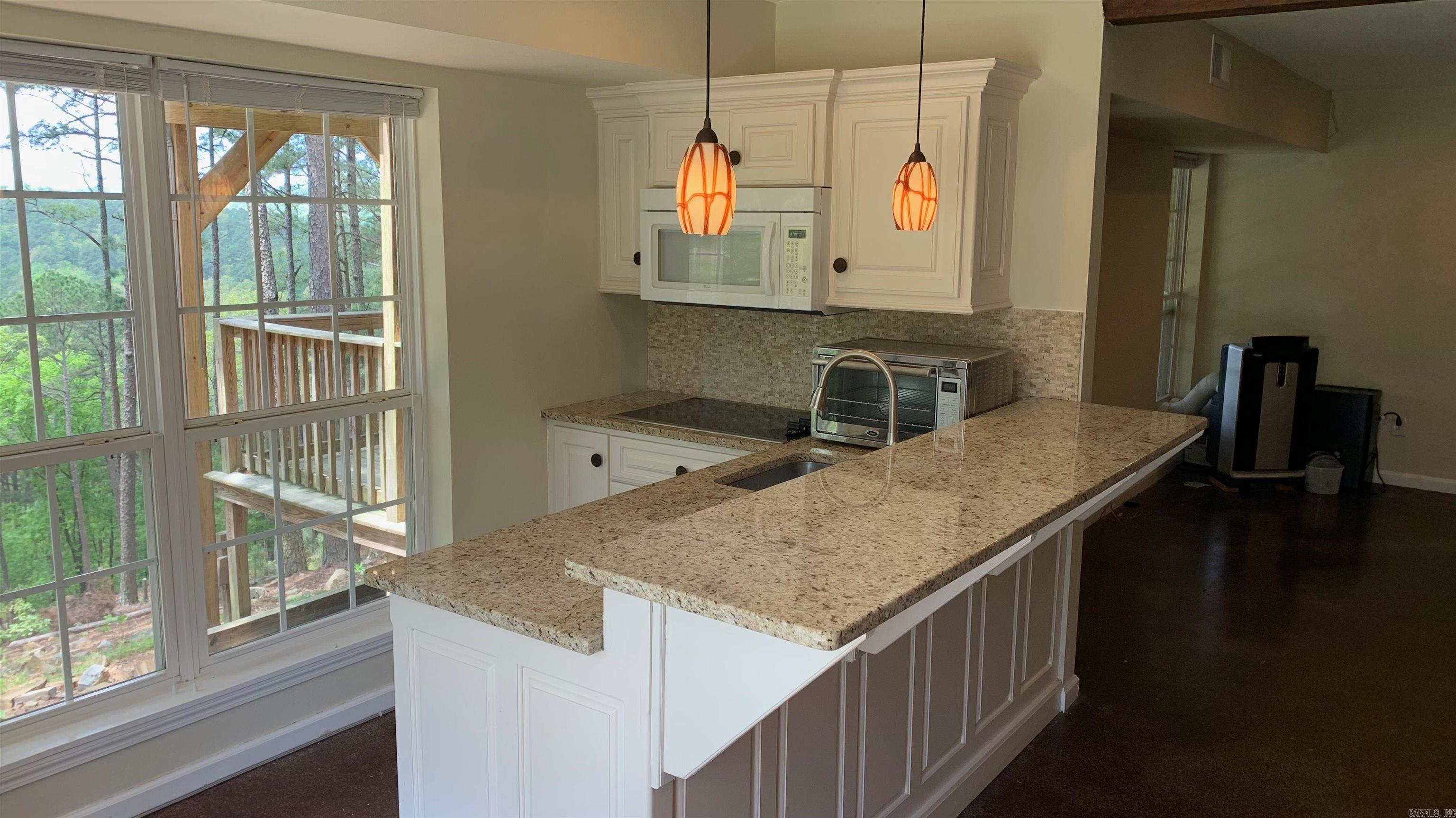 6911 Westridge  Roland, AR