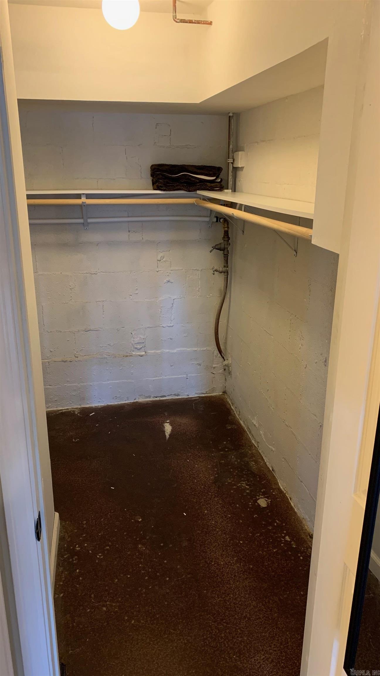 6911 Westridge  Roland, AR