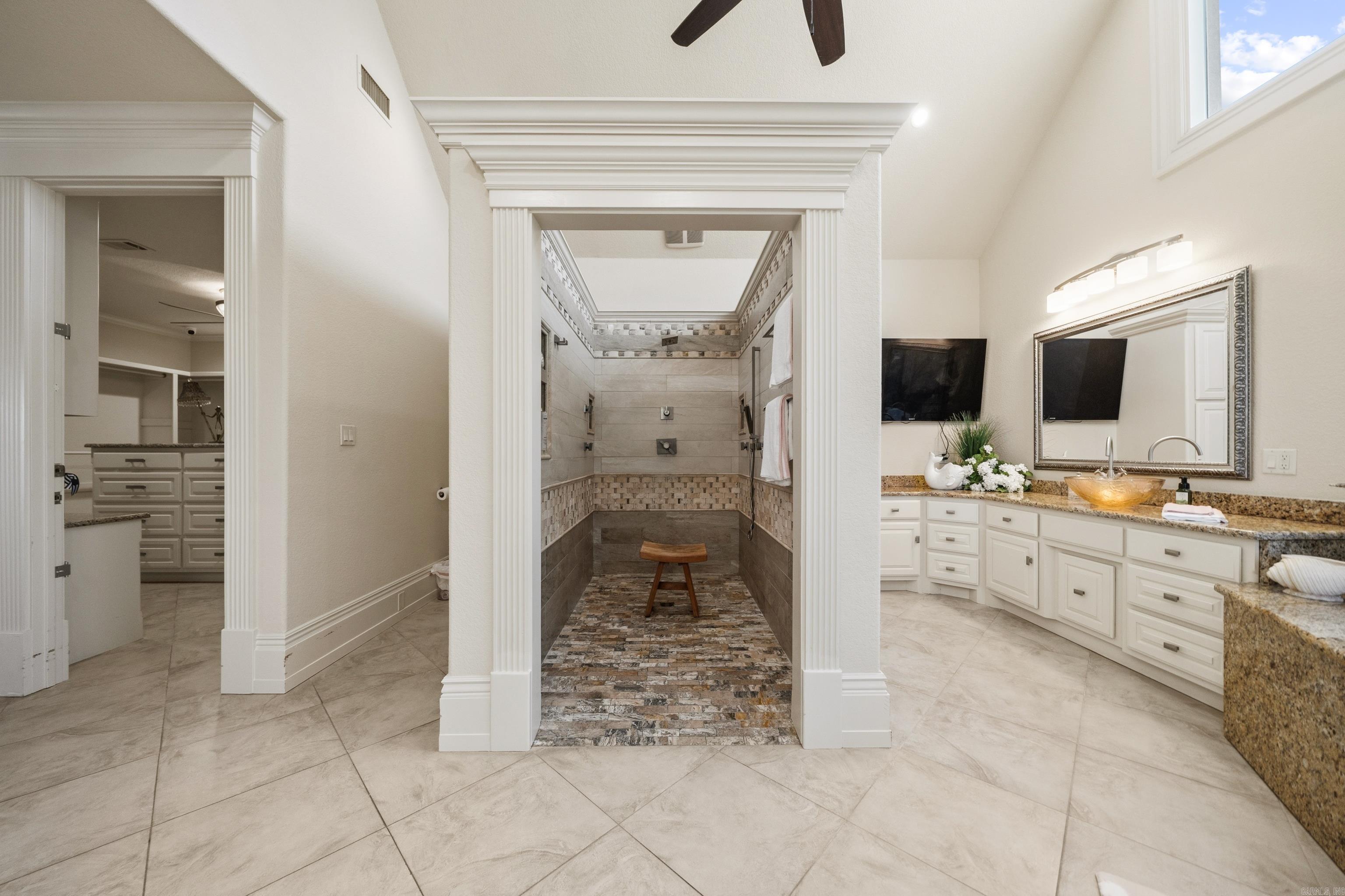 160 Cougar  Hot Springs, AR