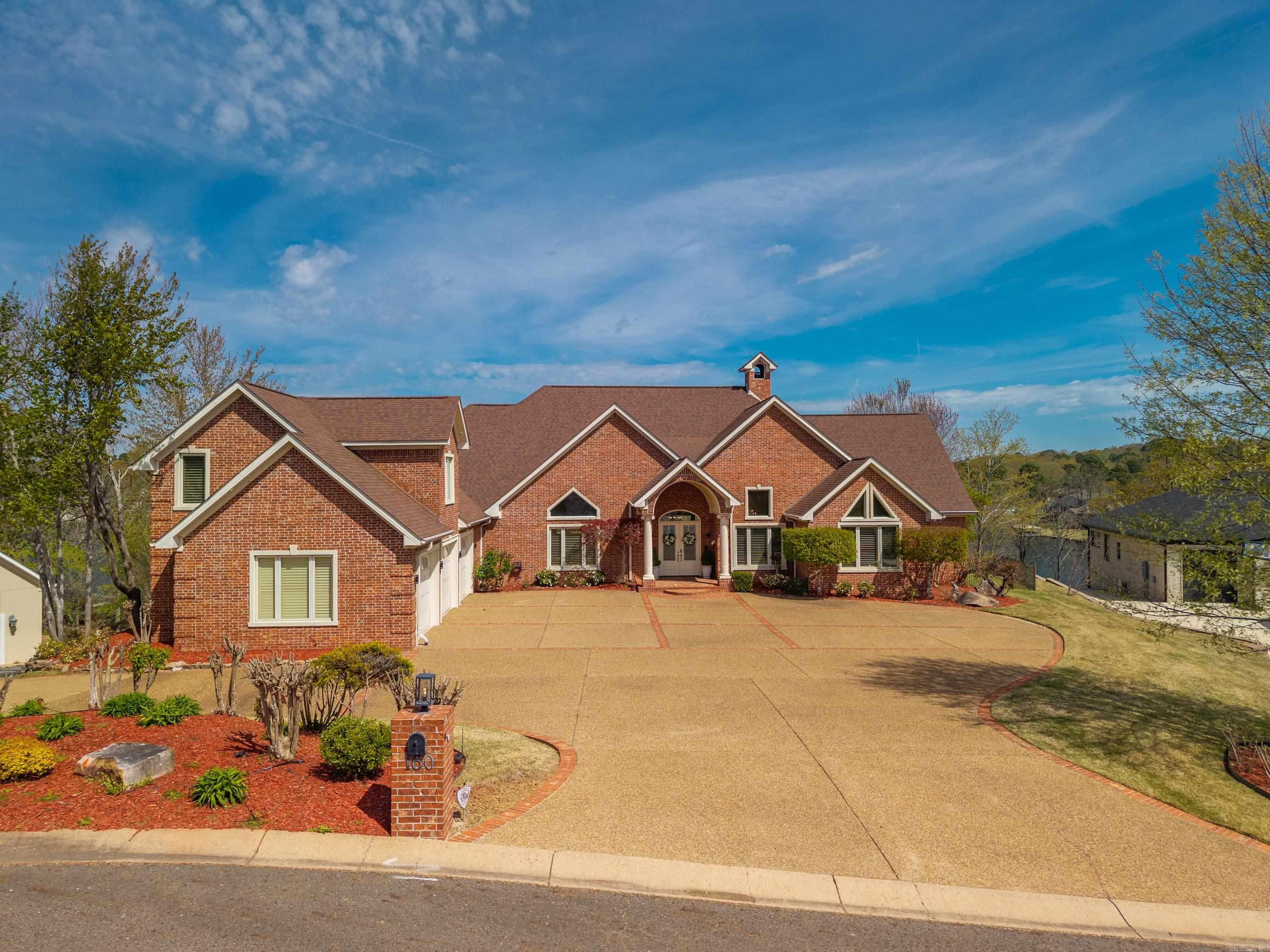 160 Cougar  Hot Springs, AR