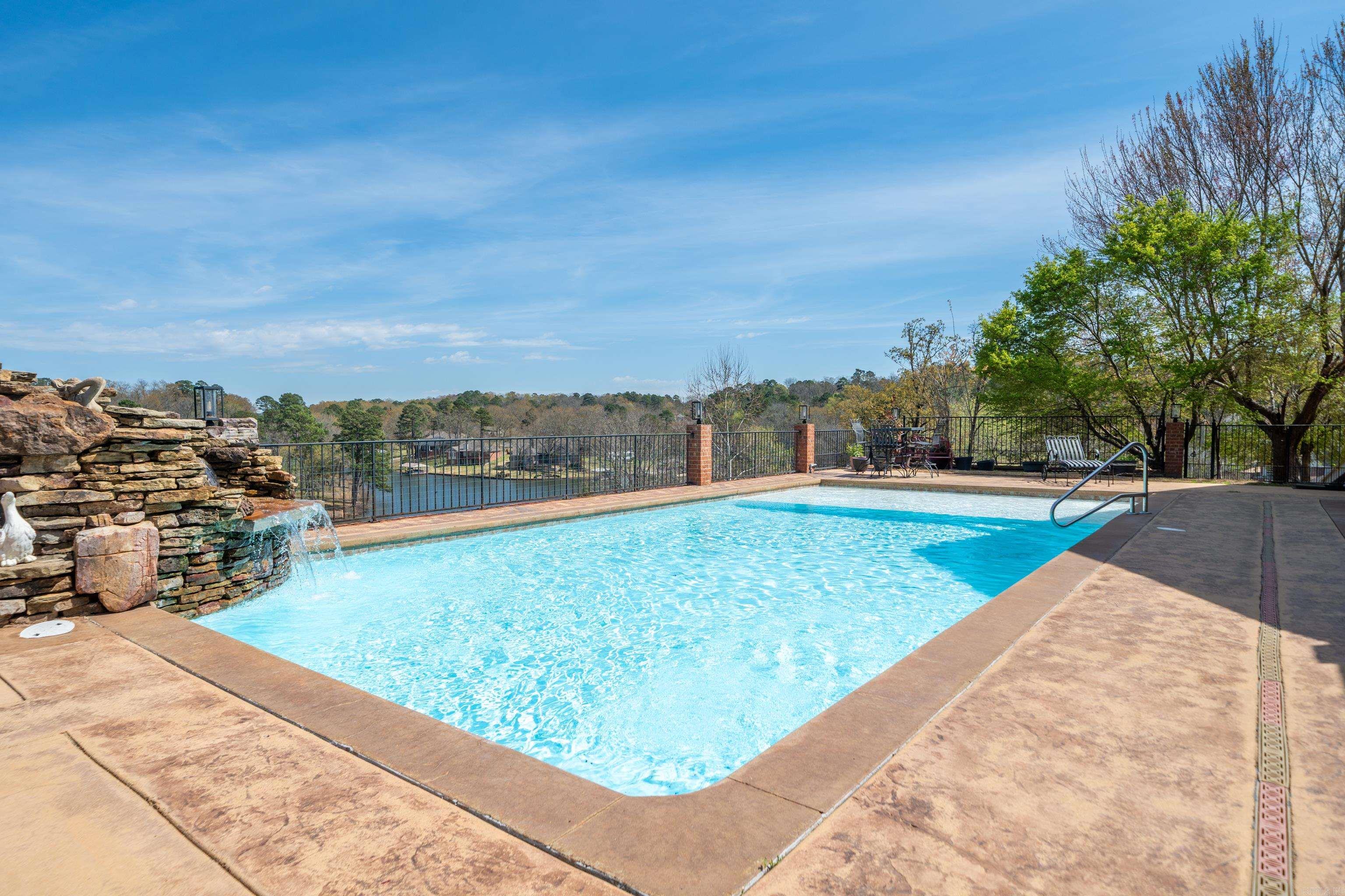 160 Cougar  Hot Springs, AR