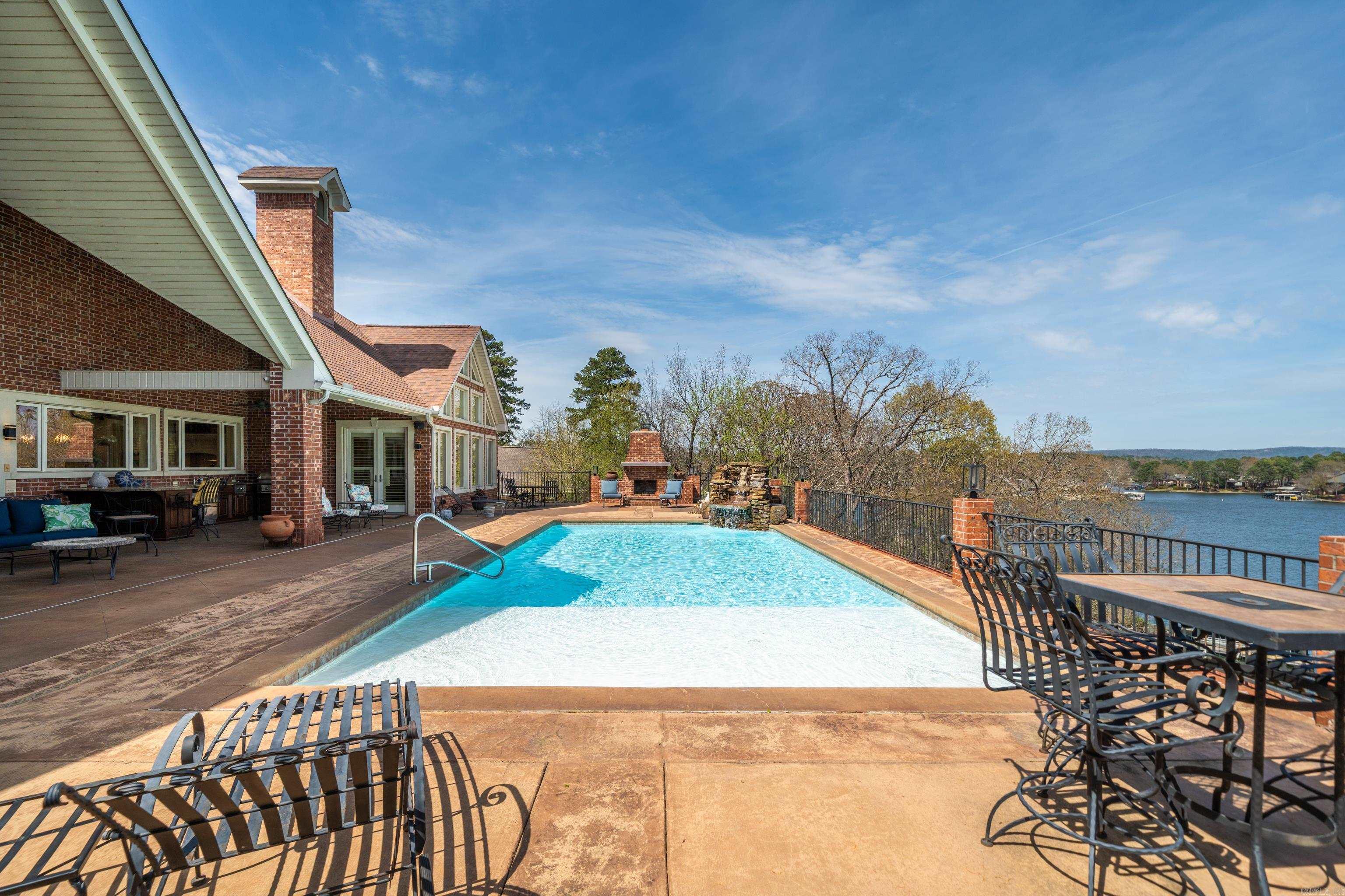 160 Cougar  Hot Springs, AR