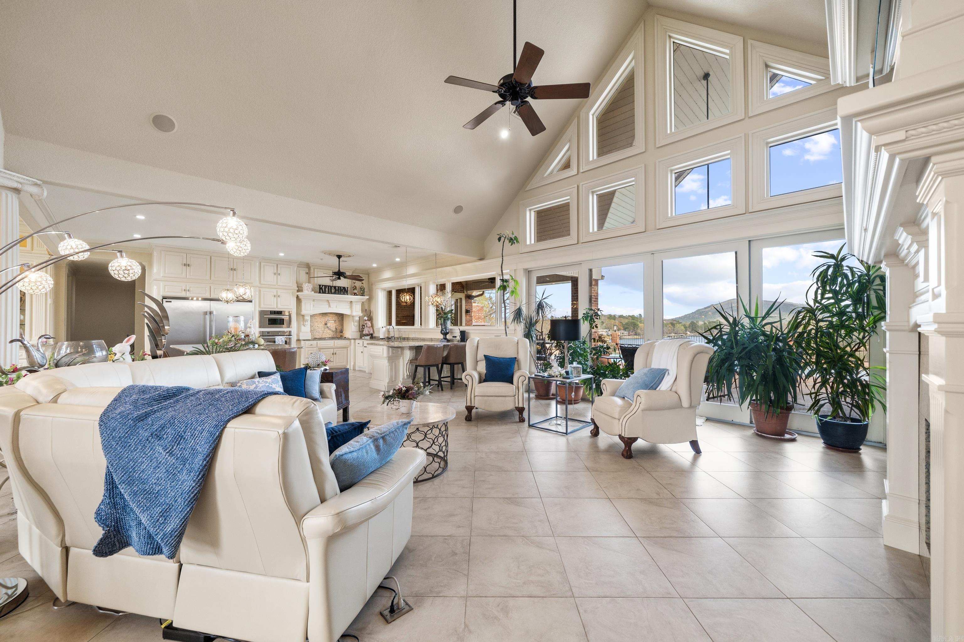 160 Cougar  Hot Springs, AR