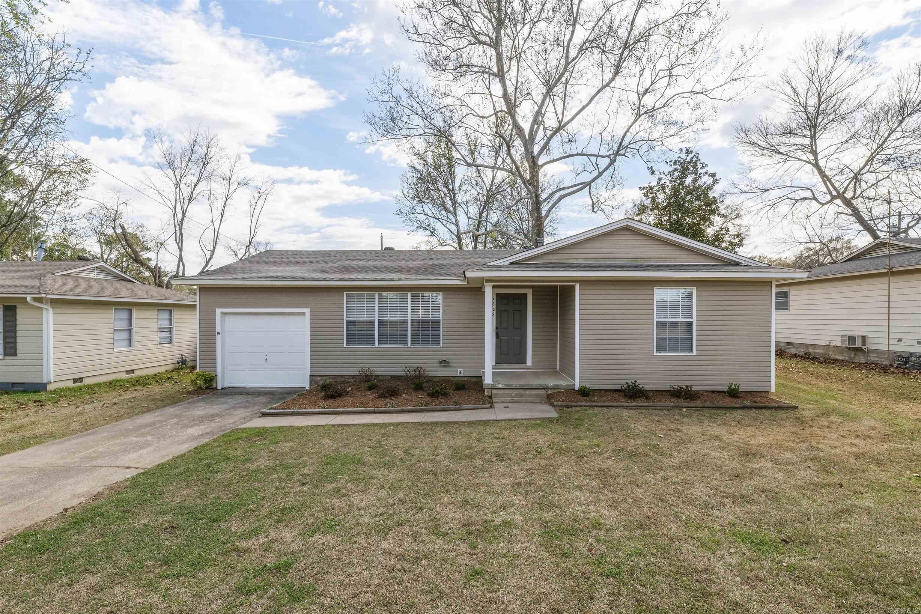 1605 Carolyn St  Jacksonville, AR