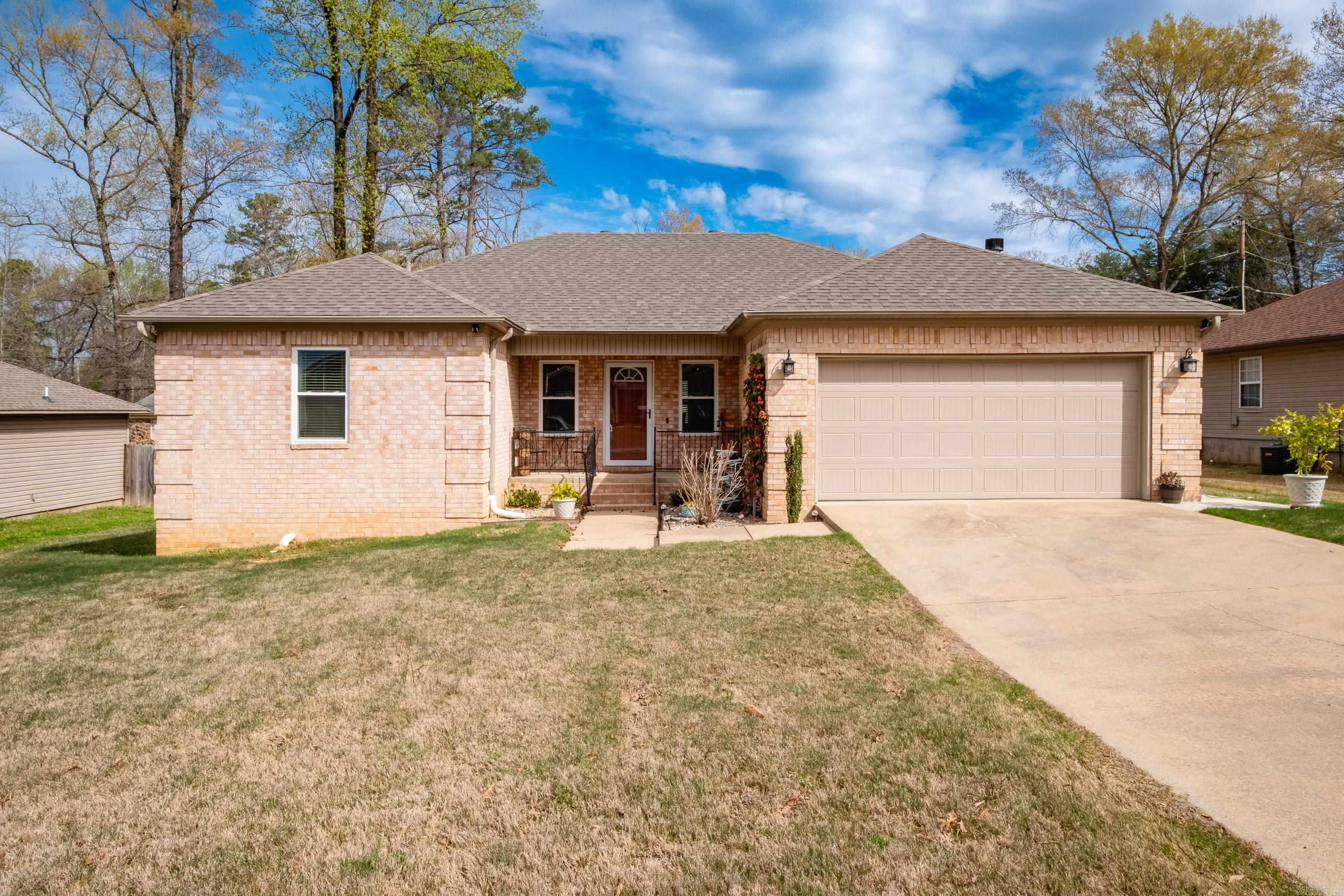 213 Greenwood  Sherwood, AR