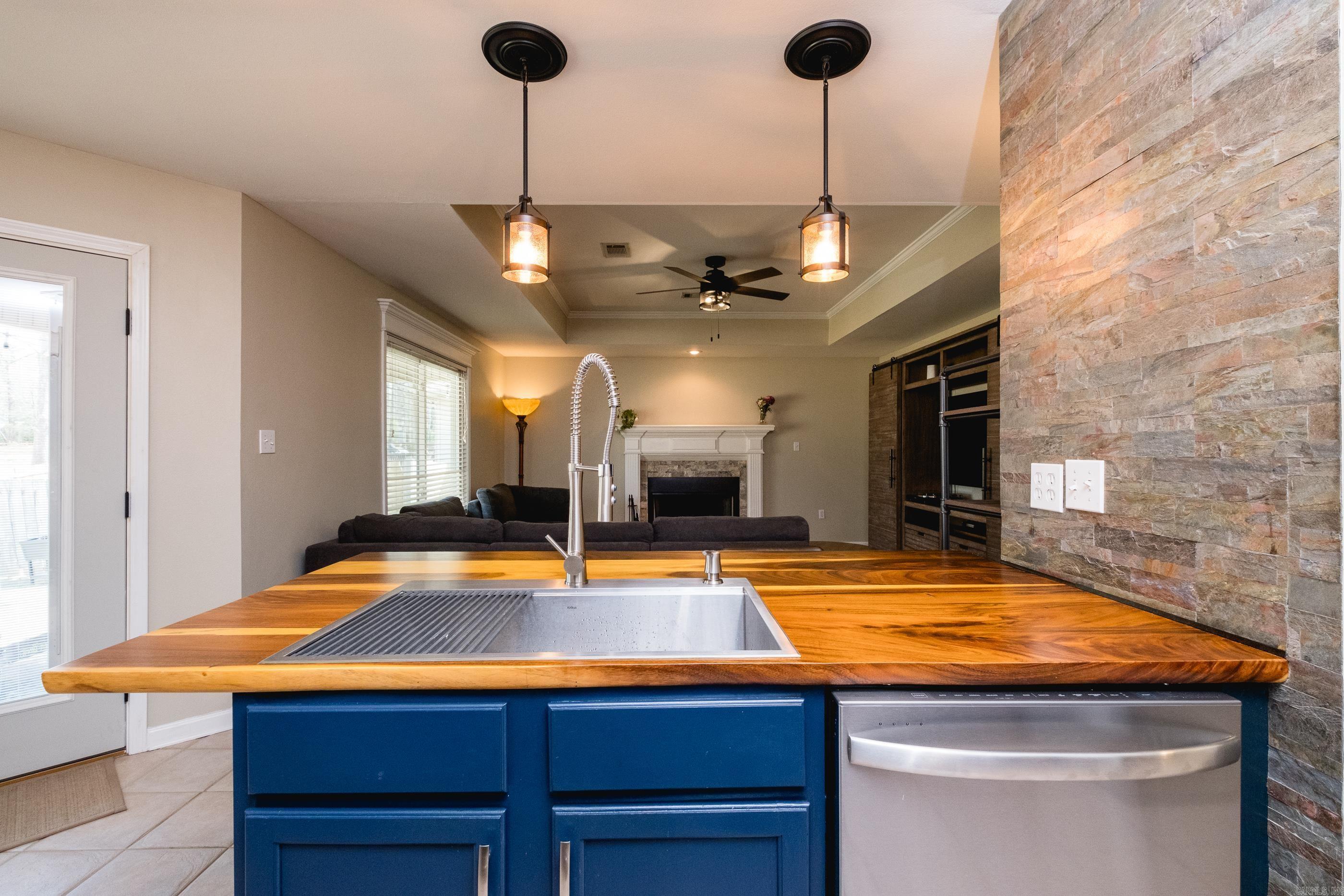 213 Greenwood  Sherwood, AR