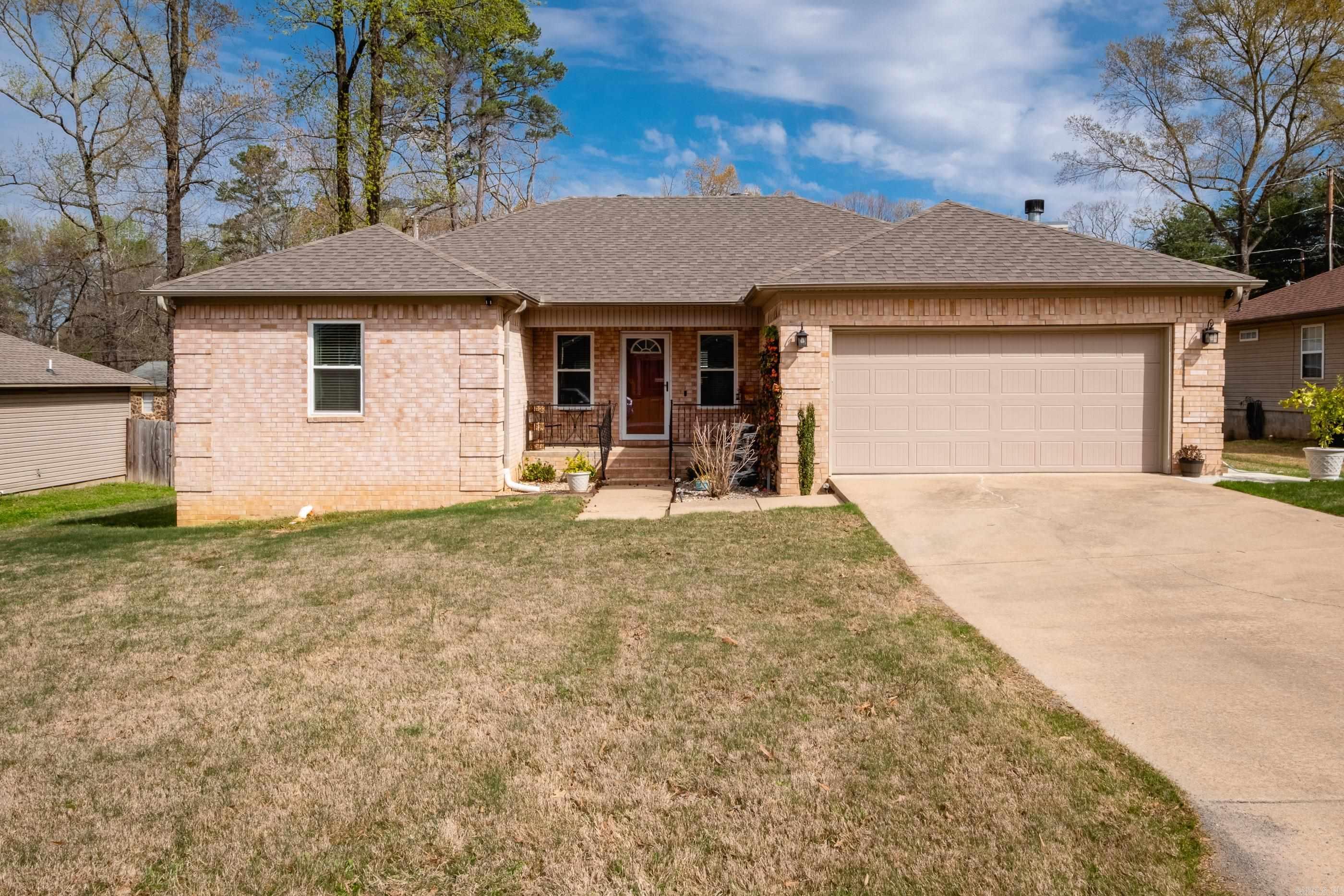 213 Greenwood  Sherwood, AR