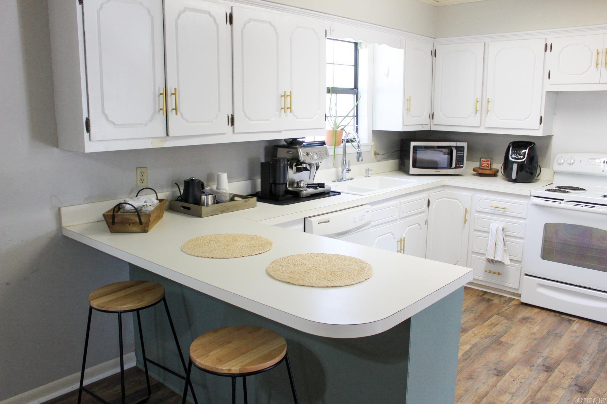 8 Robbye  Searcy, AR