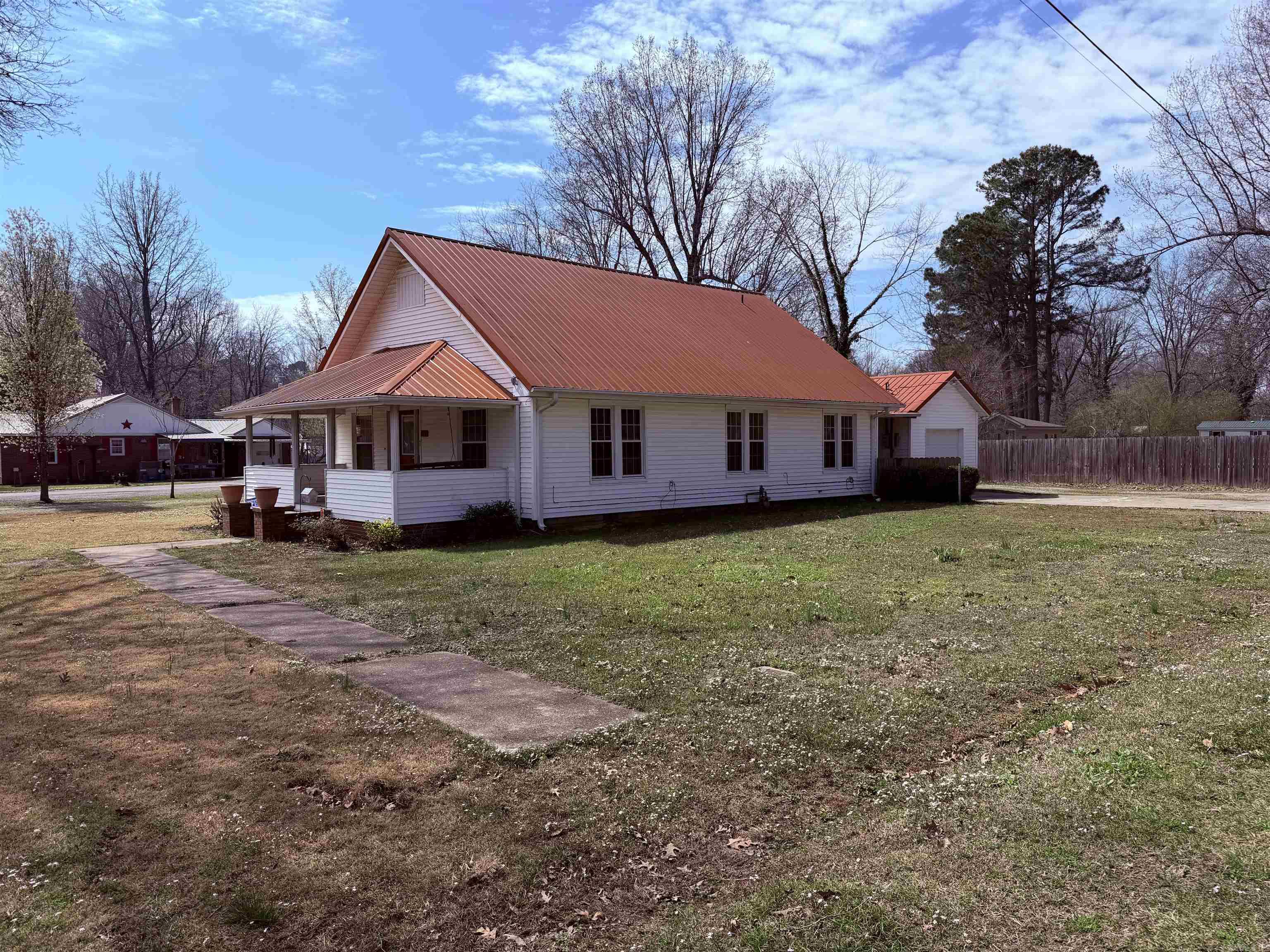 217 S 12th  Piggott, AR