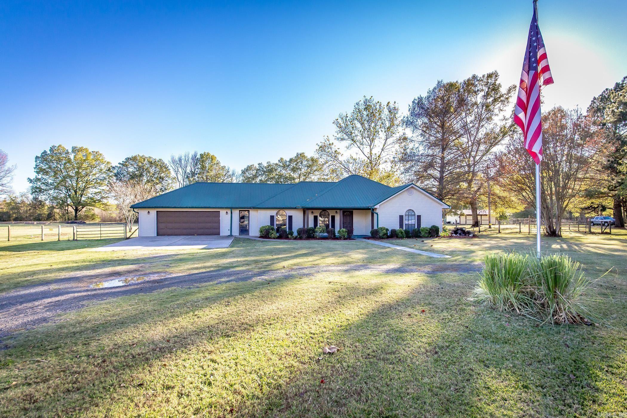 159 Jones Loop  El Paso, AR