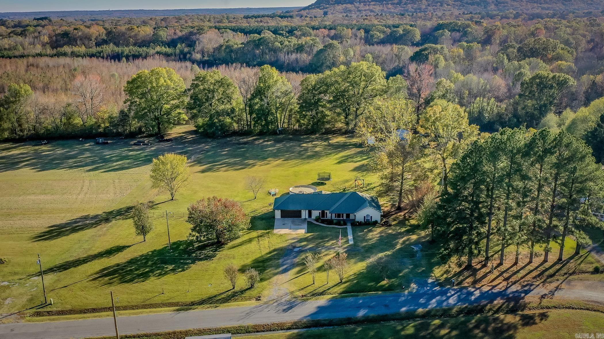 159 Jones Loop  El Paso, AR