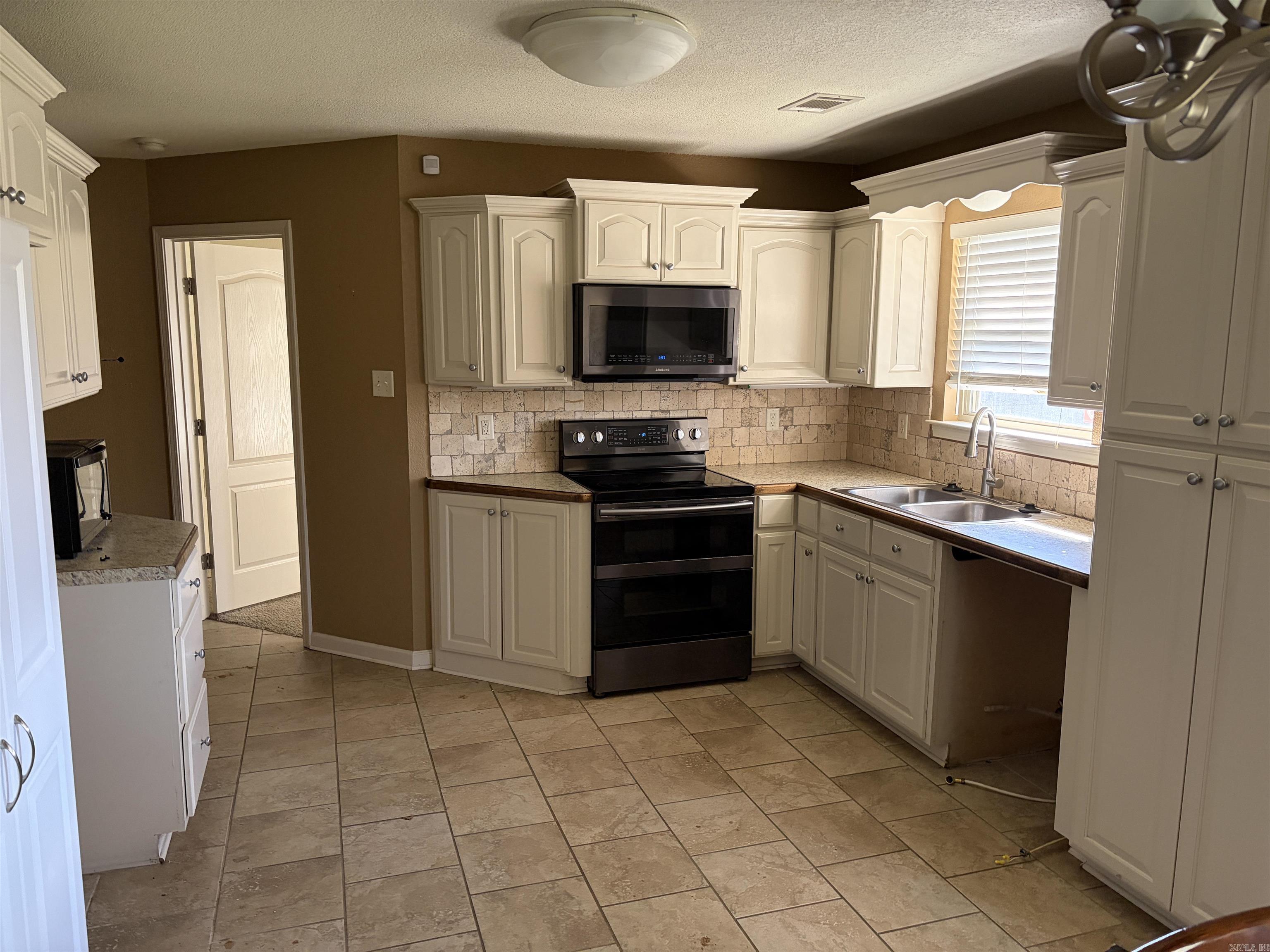 29 Green Apple  Ward, AR