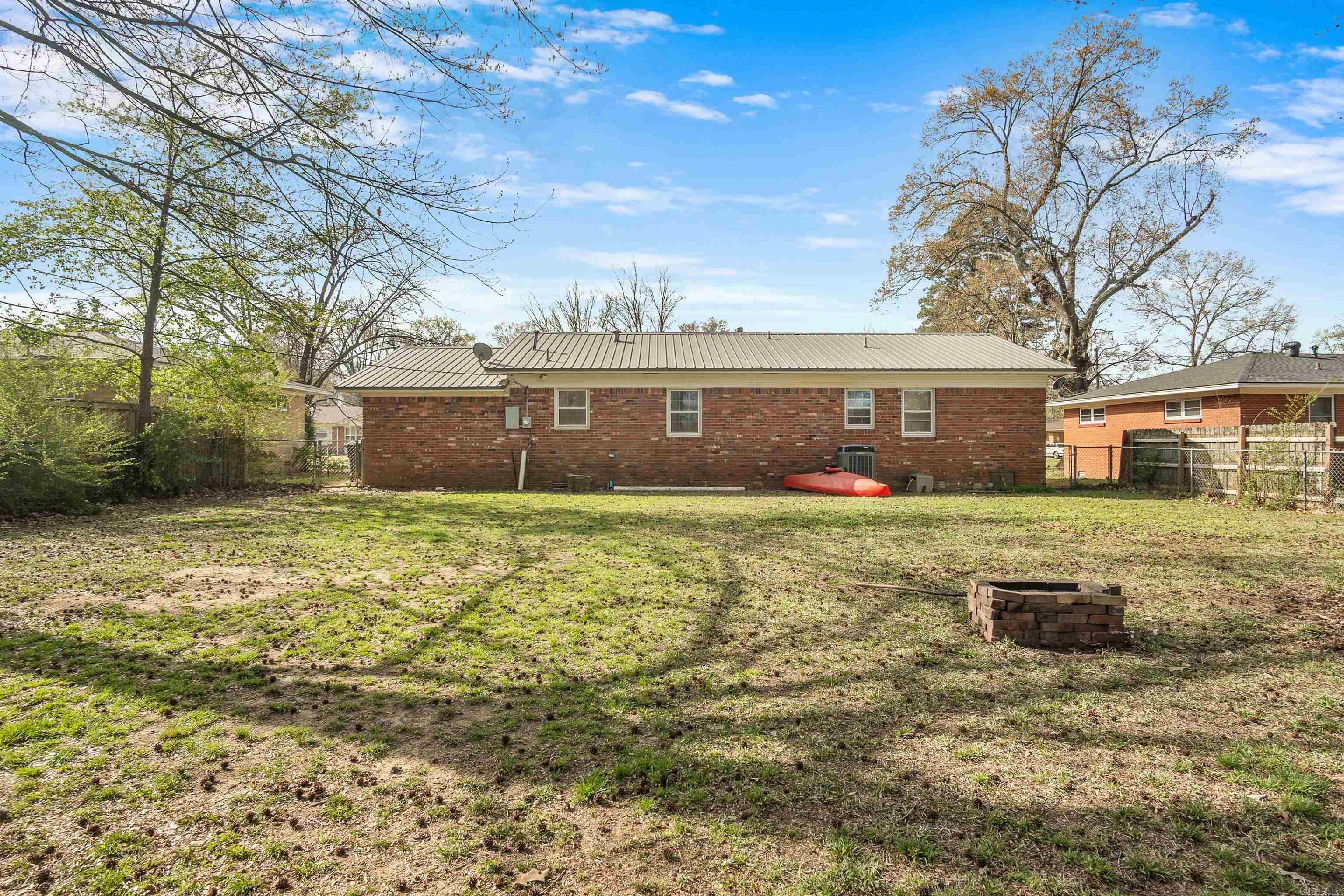 112 Cloverdale  Searcy, AR
