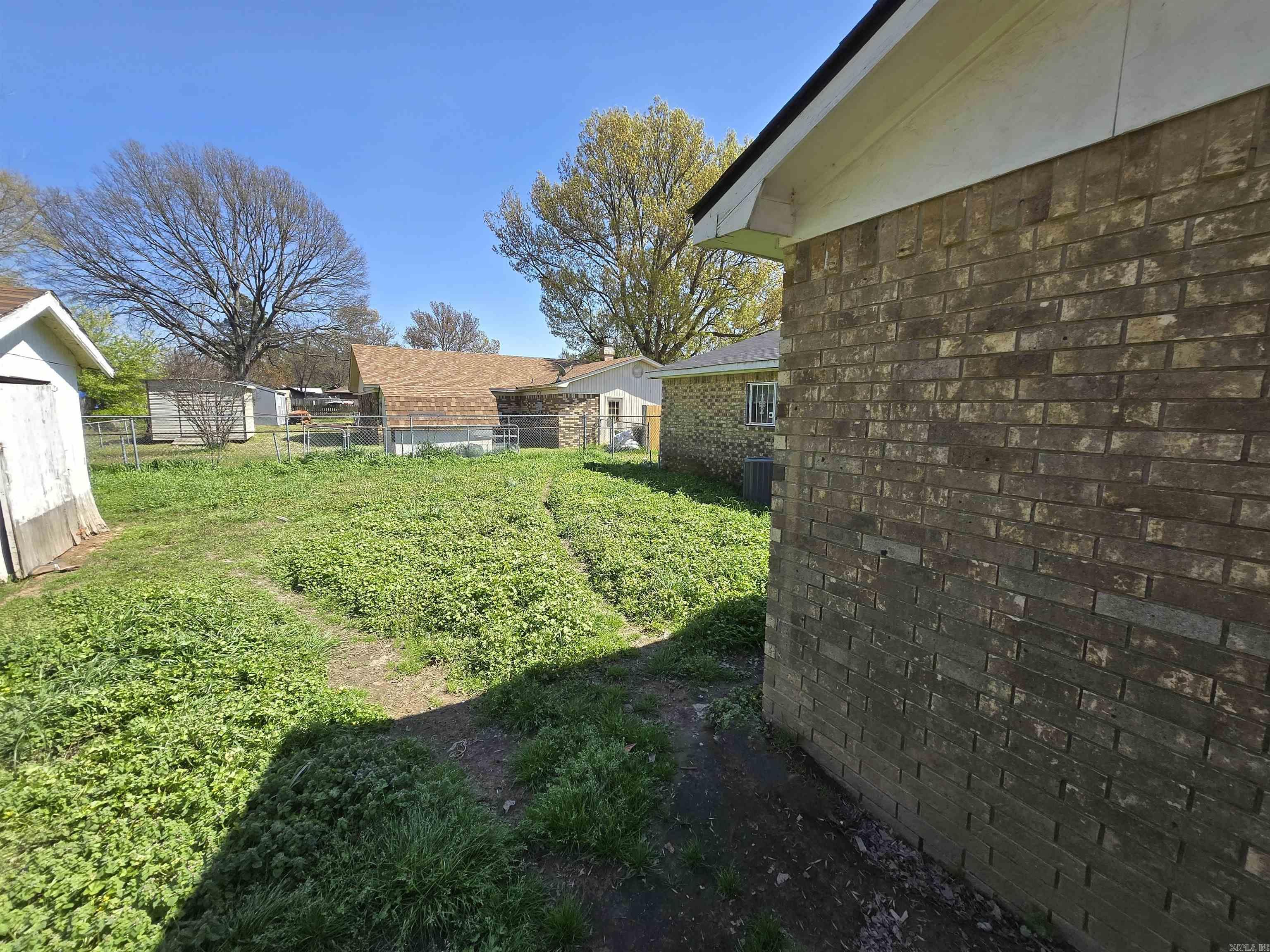 410 Brandenburg Gate  Stuttgart, AR