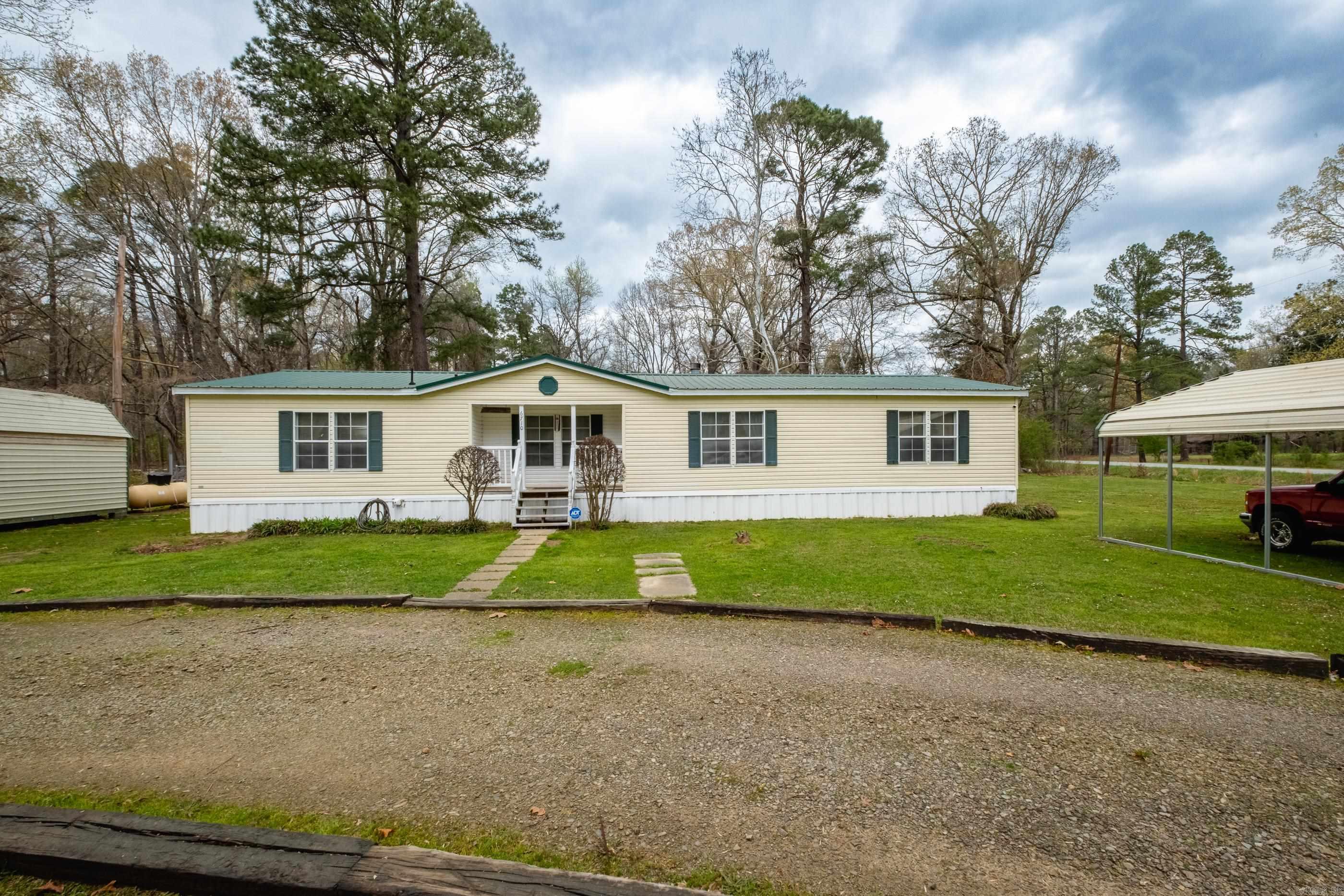 6700 Forrest Oak  Pine Bluff, AR