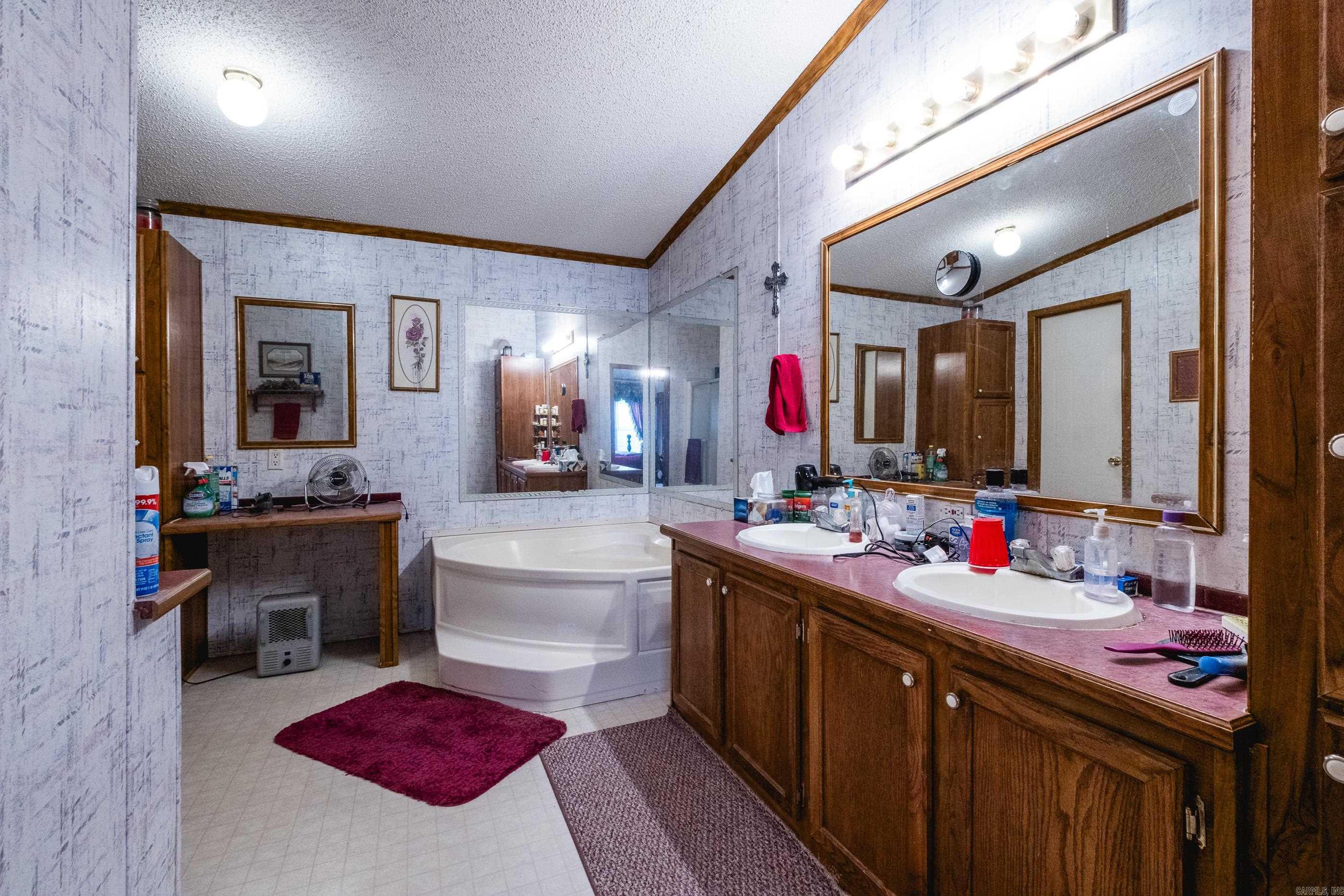 6700 Forrest Oak  Pine Bluff, AR