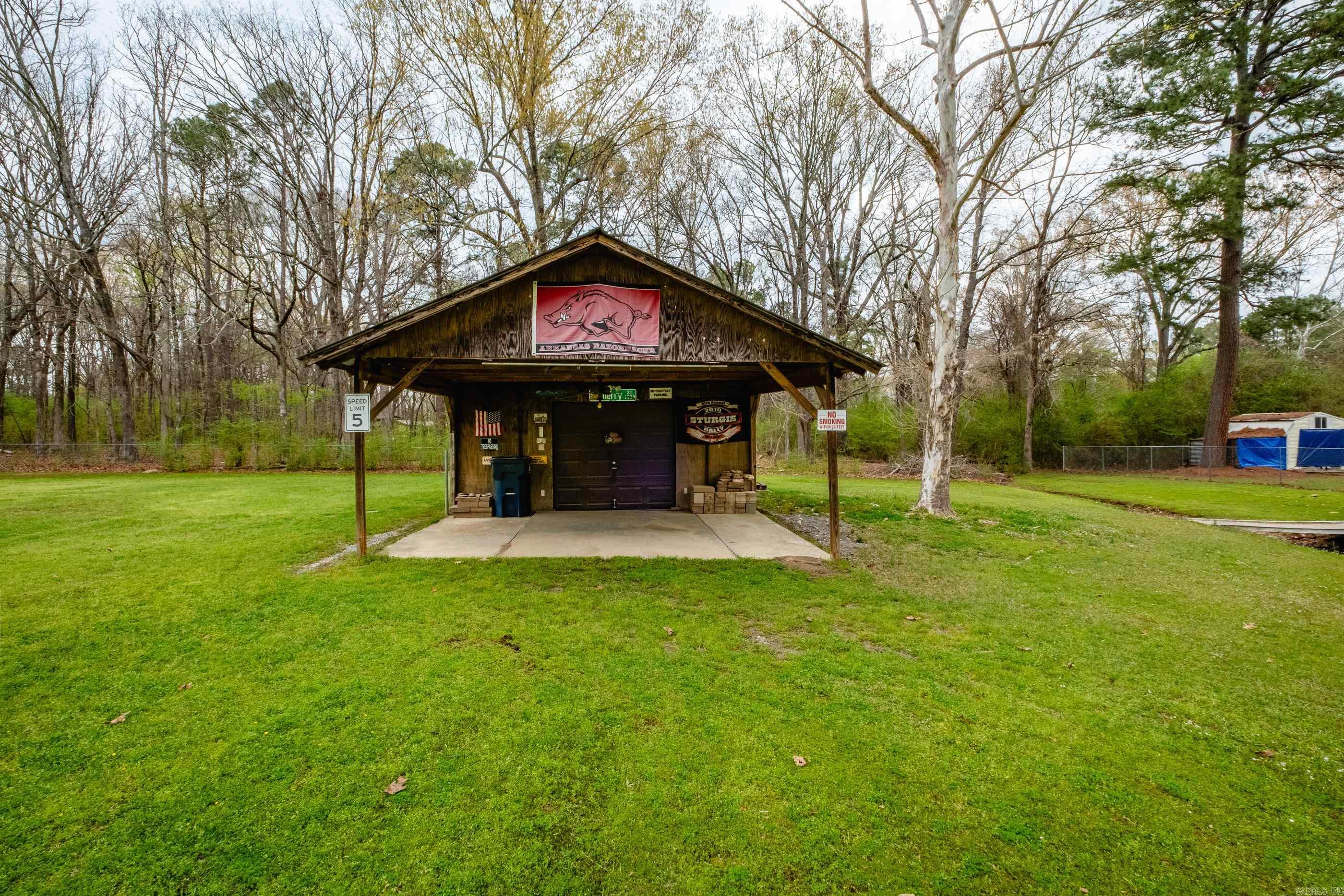 6700 Forrest Oak  Pine Bluff, AR