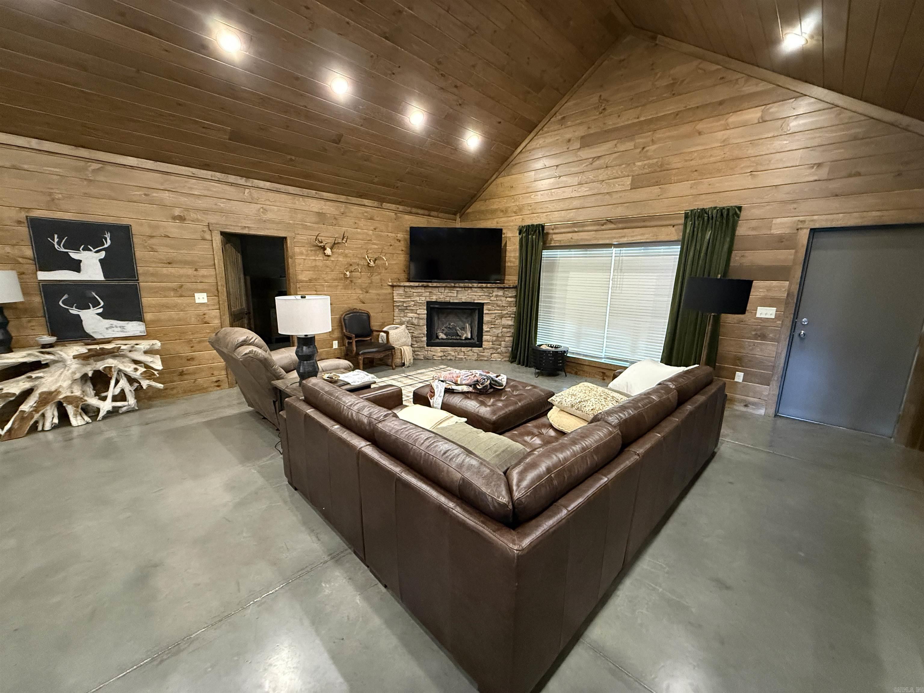 961 Jones Island Rd.  Georgetown, AR