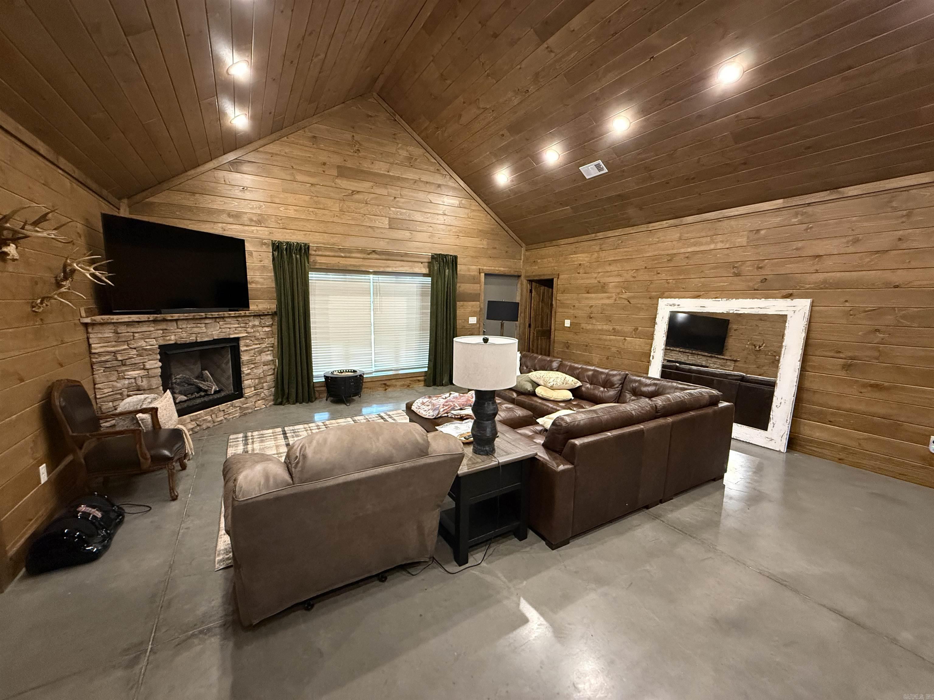 961 Jones Island Rd.  Georgetown, AR