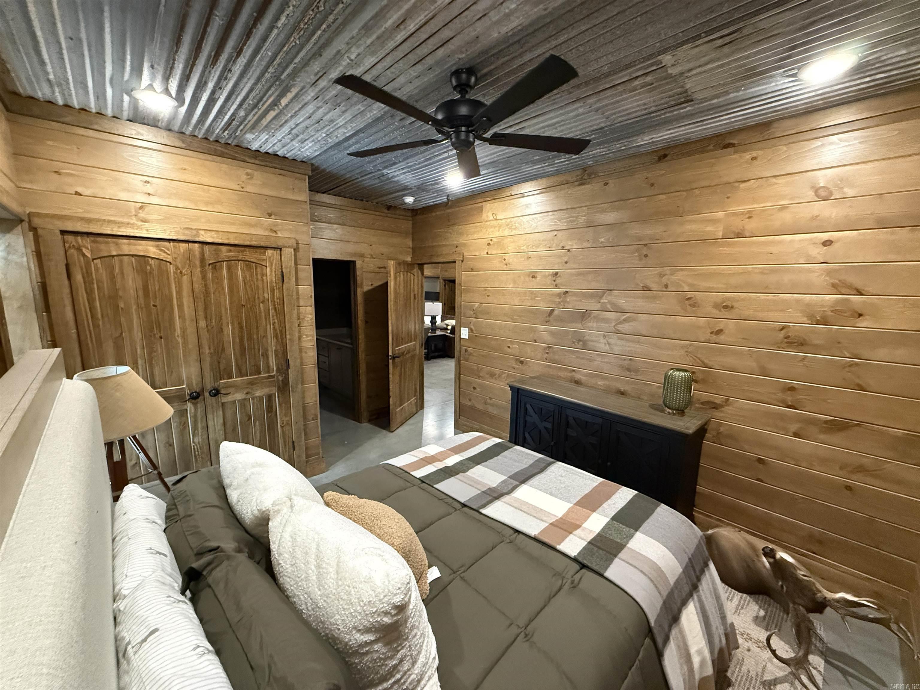 961 Jones Island Rd.  Georgetown, AR