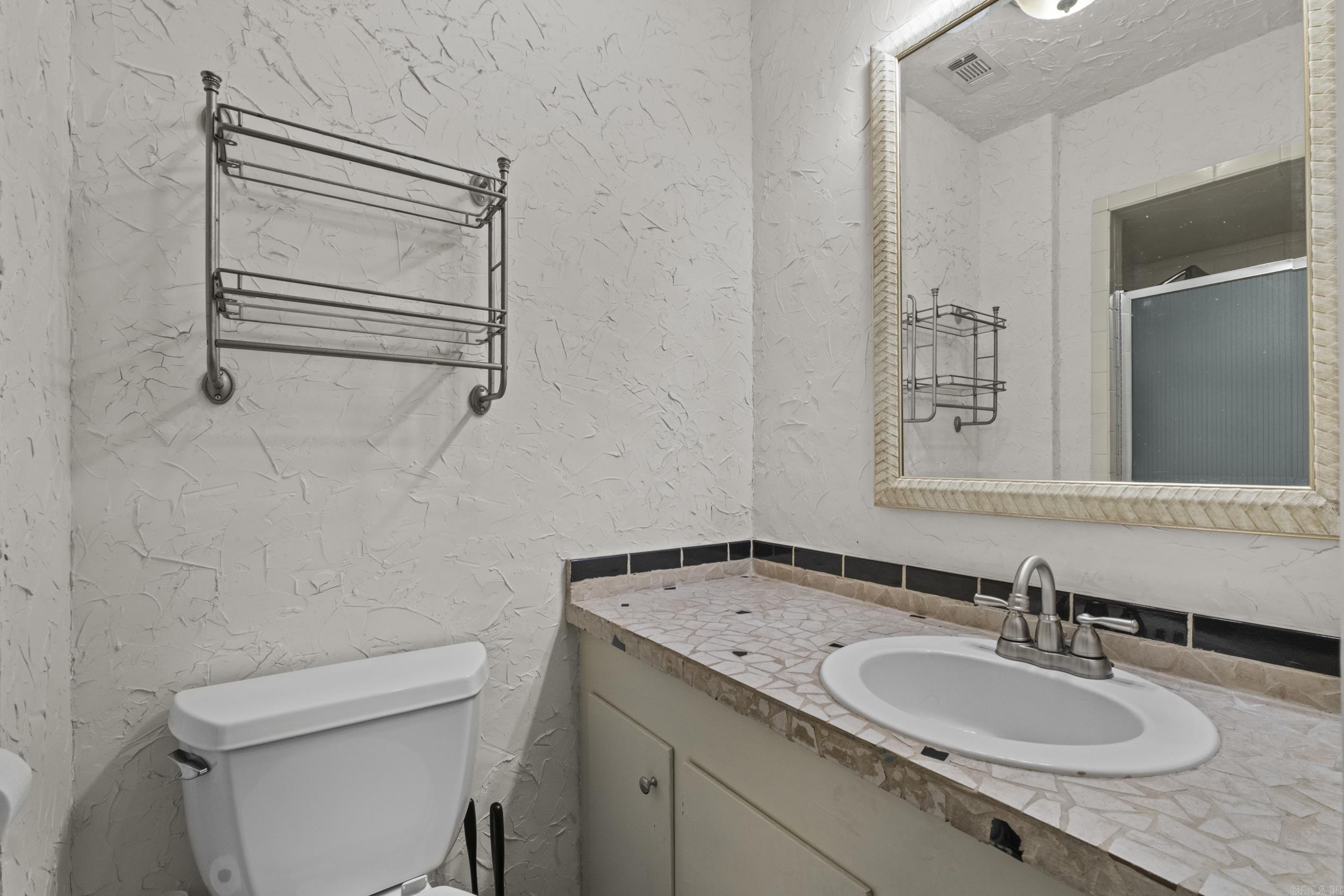 2001 Reservoir Road #22  Little Rock, AR