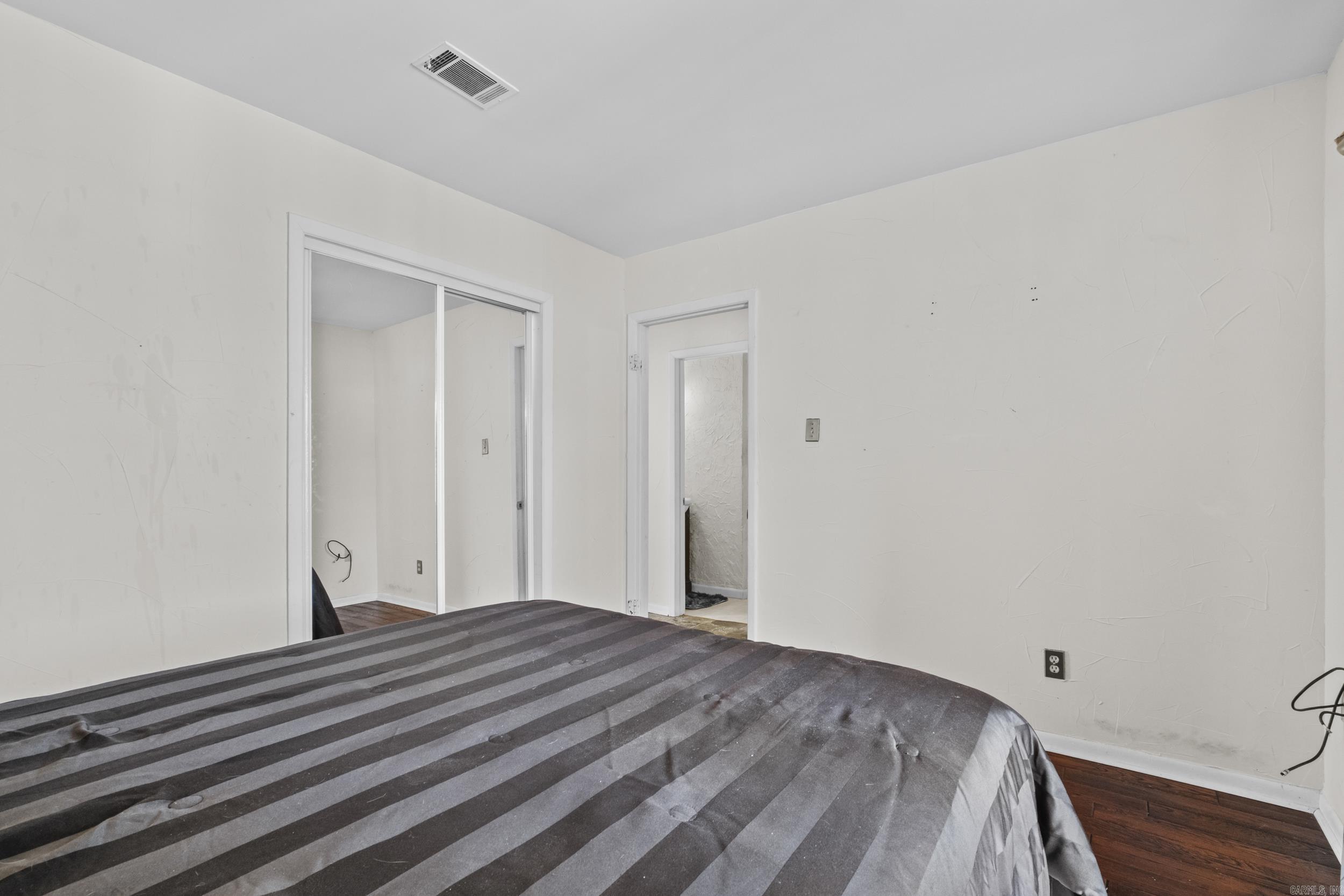 2001 Reservoir Road #22  Little Rock, AR