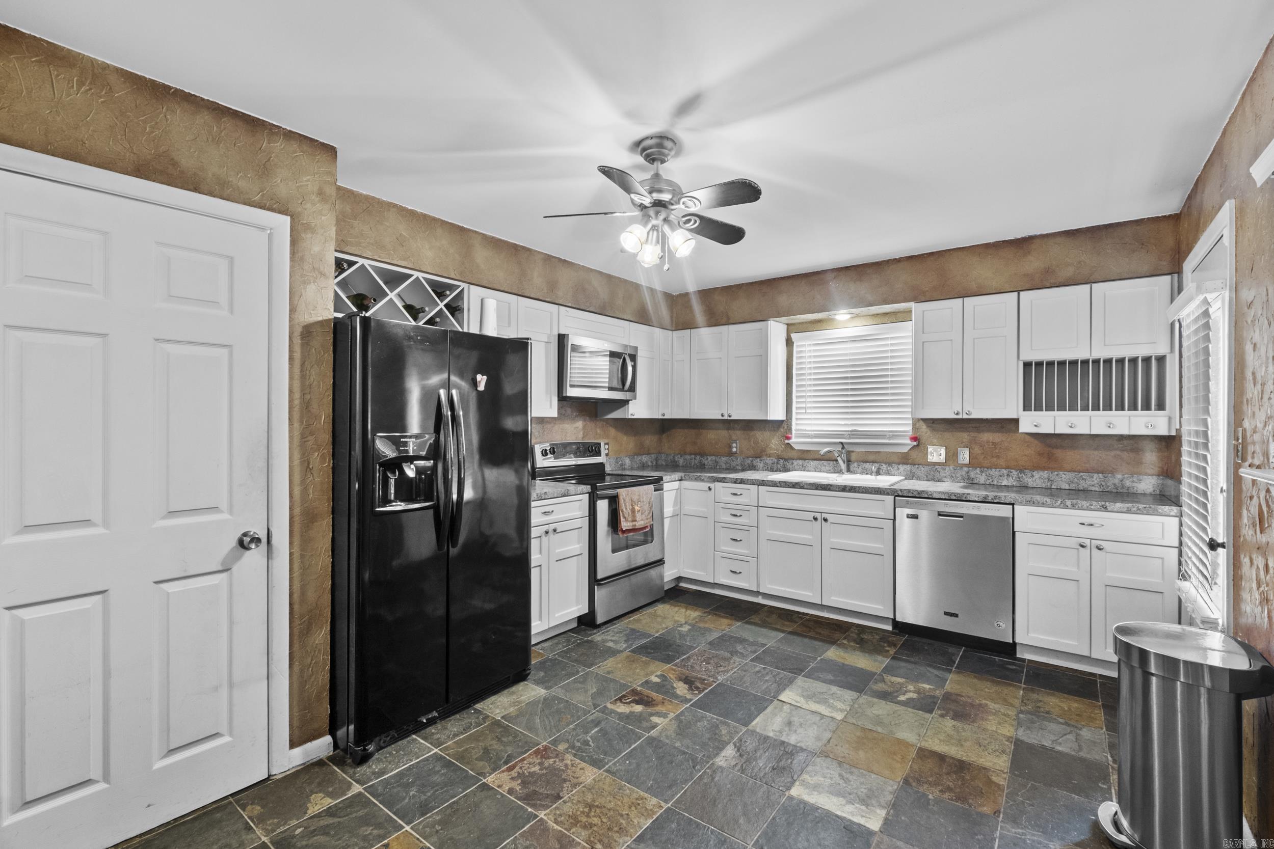 2001 Reservoir Road #22  Little Rock, AR