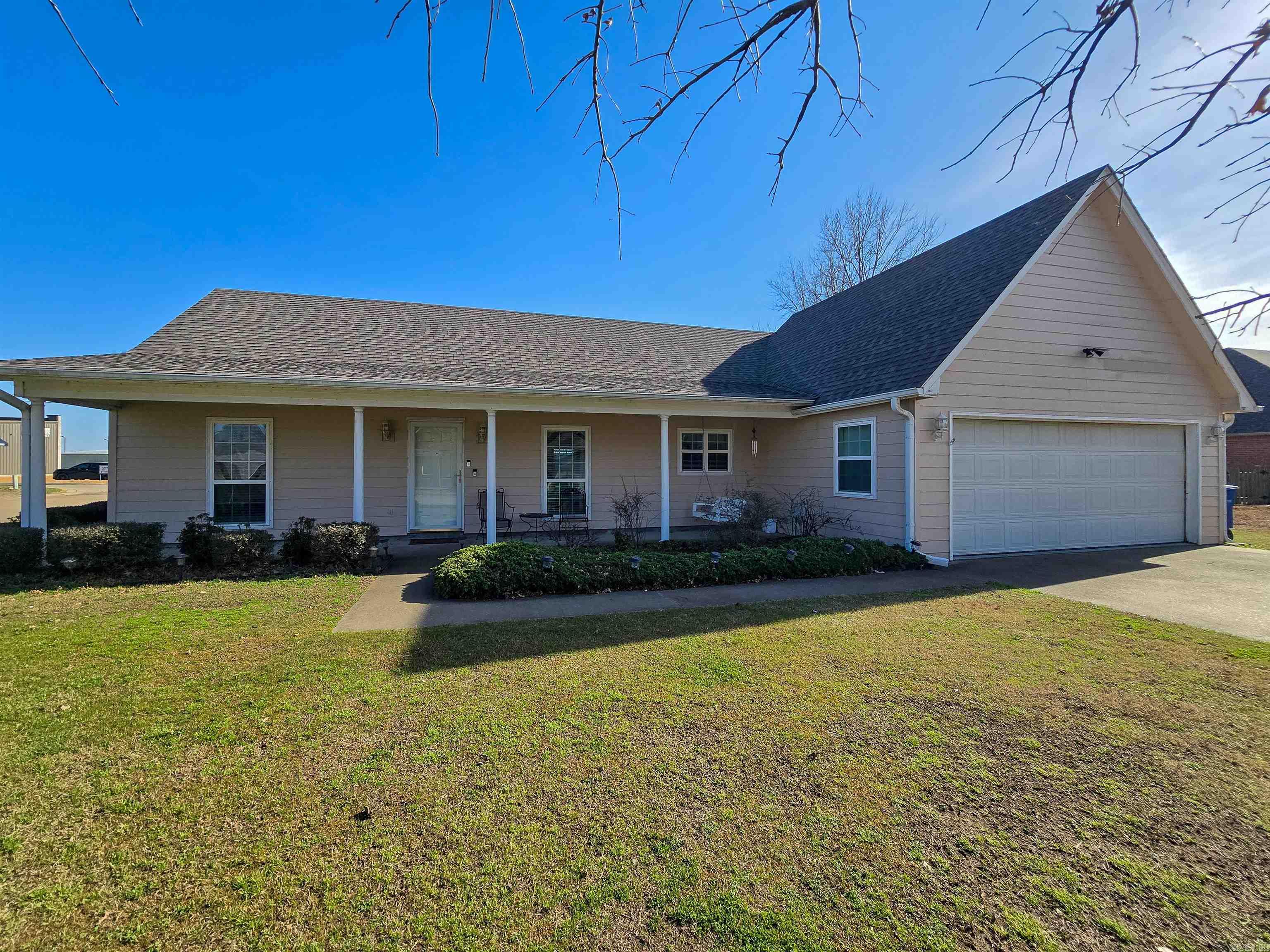 215 Cypress  Marked Tree, AR
