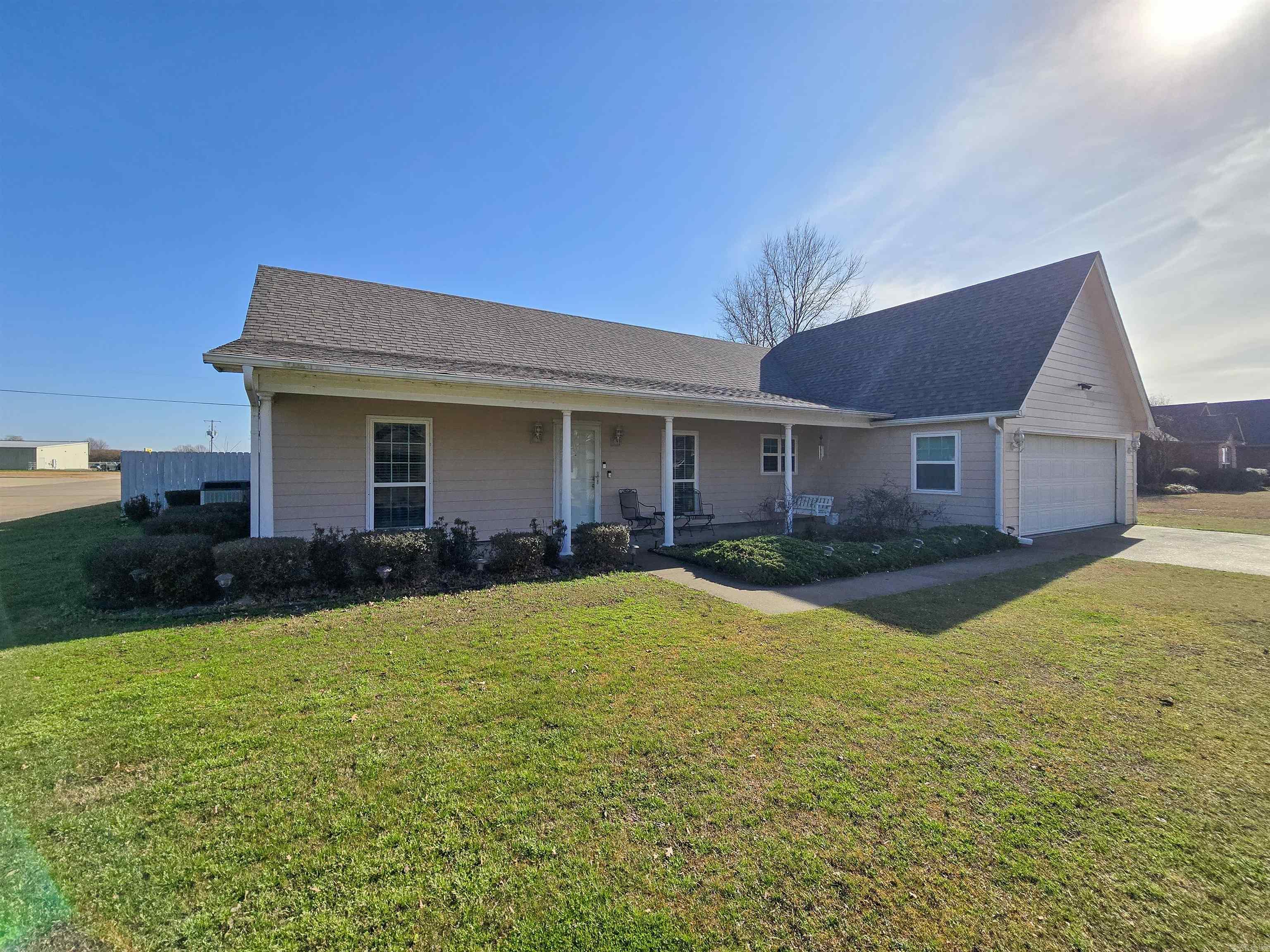 215 Cypress  Marked Tree, AR