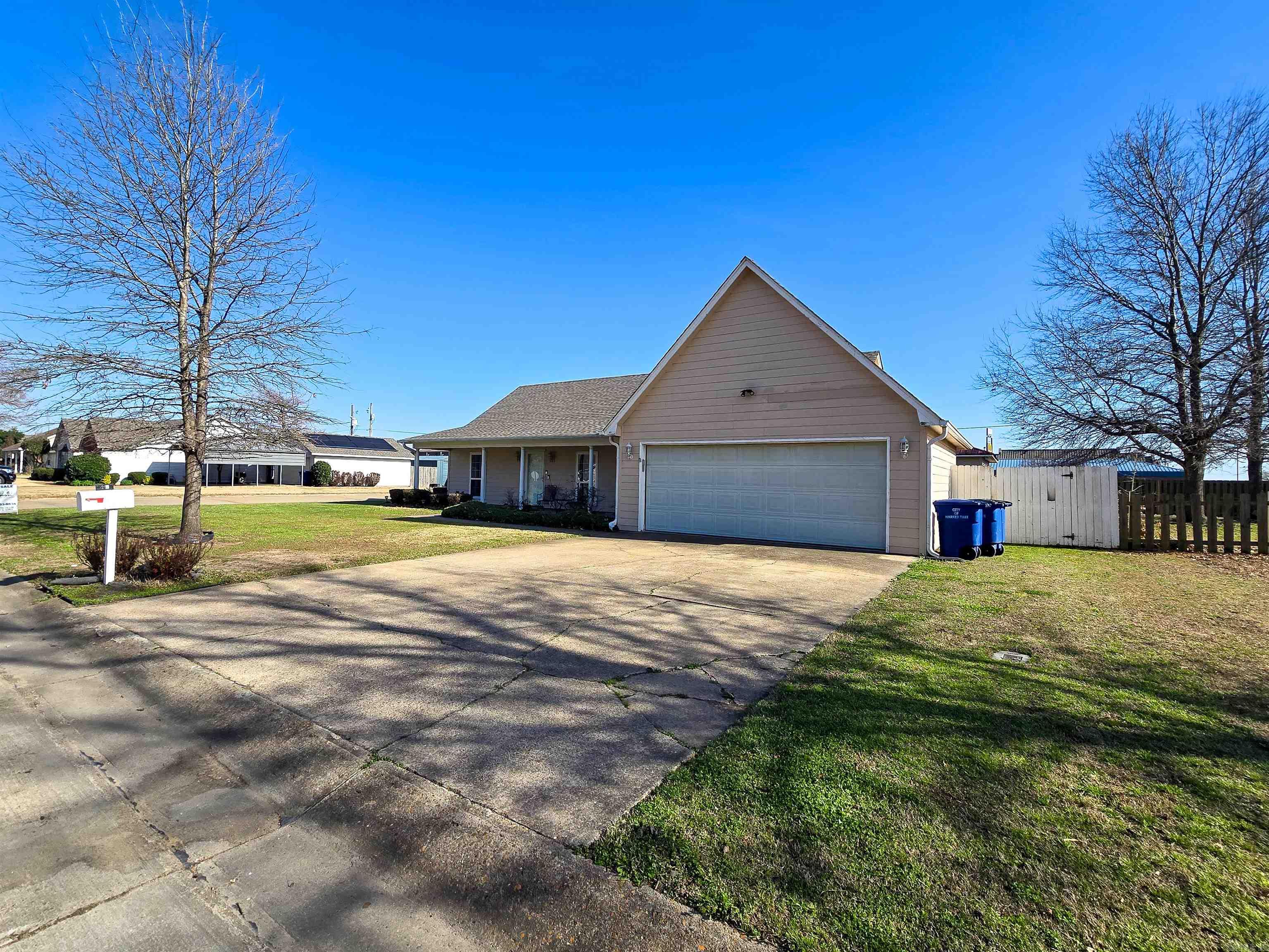 215 Cypress  Marked Tree, AR