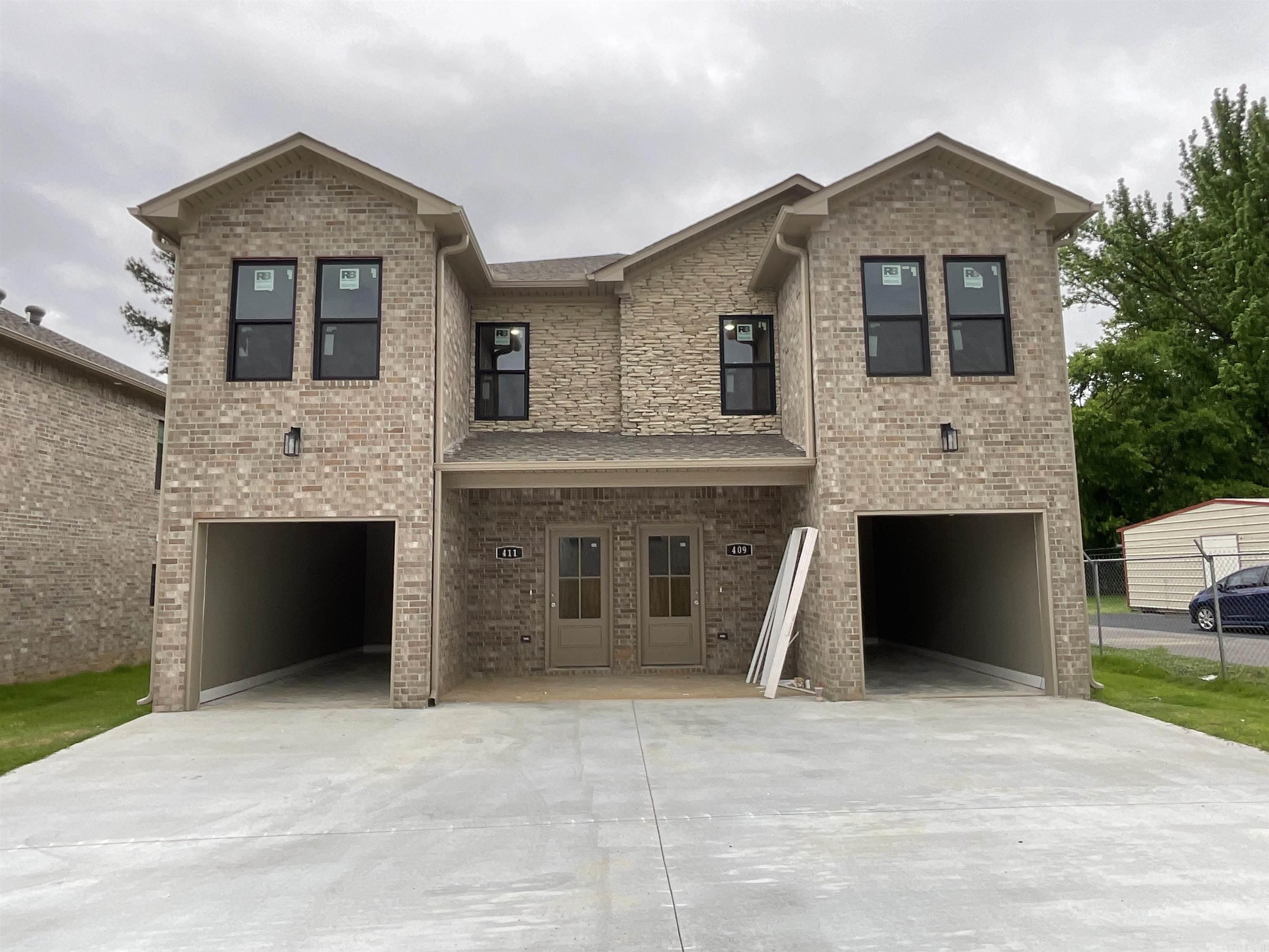 409 & 411 E Center  Jacksonville, AR