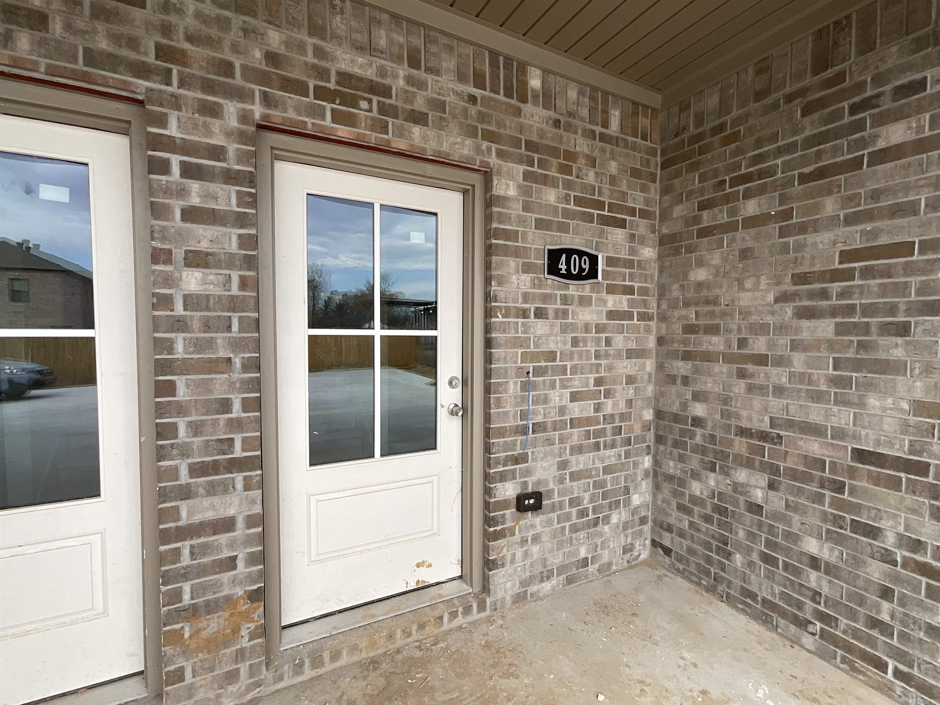 409 & 411 E Center  Jacksonville, AR