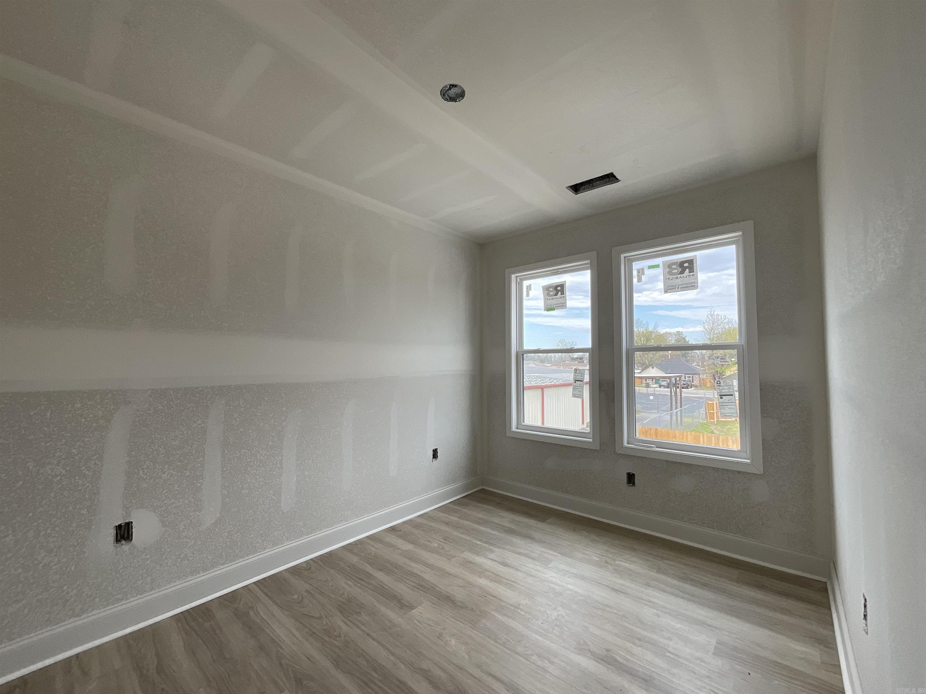 409 & 411 E Center  Jacksonville, AR