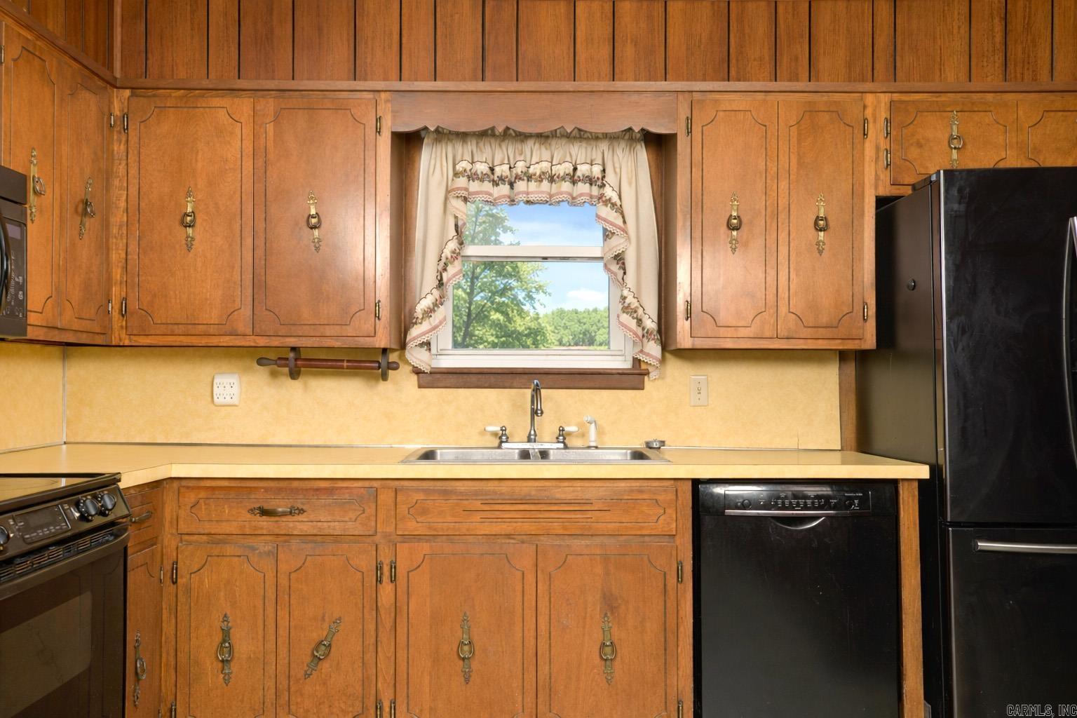 6800 Sunset Road  White Hall, AR