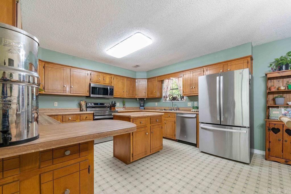 7 Briarwood Street Greenbrier, AR 72058