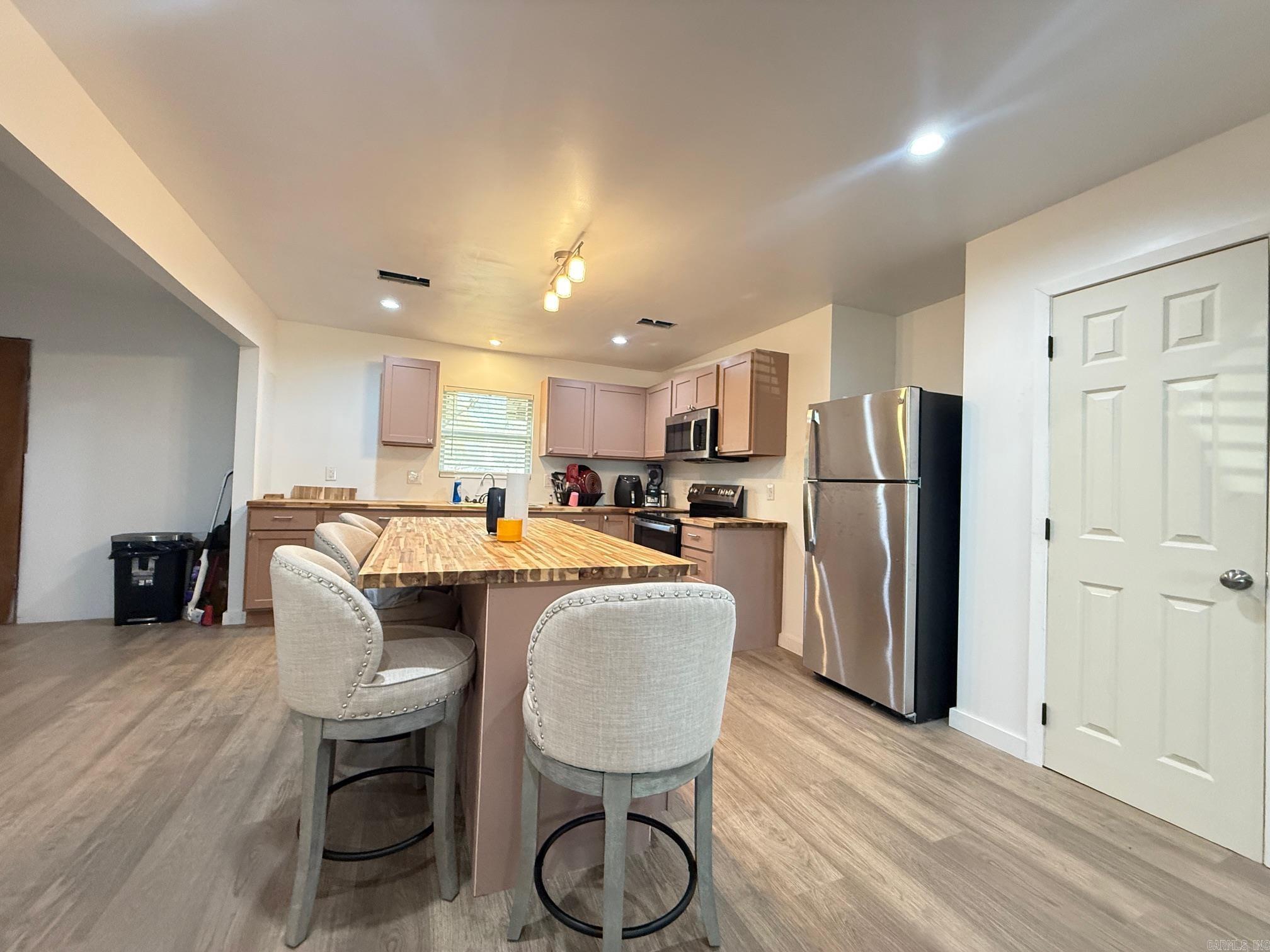 802 W 5th  Stuttgart, AR