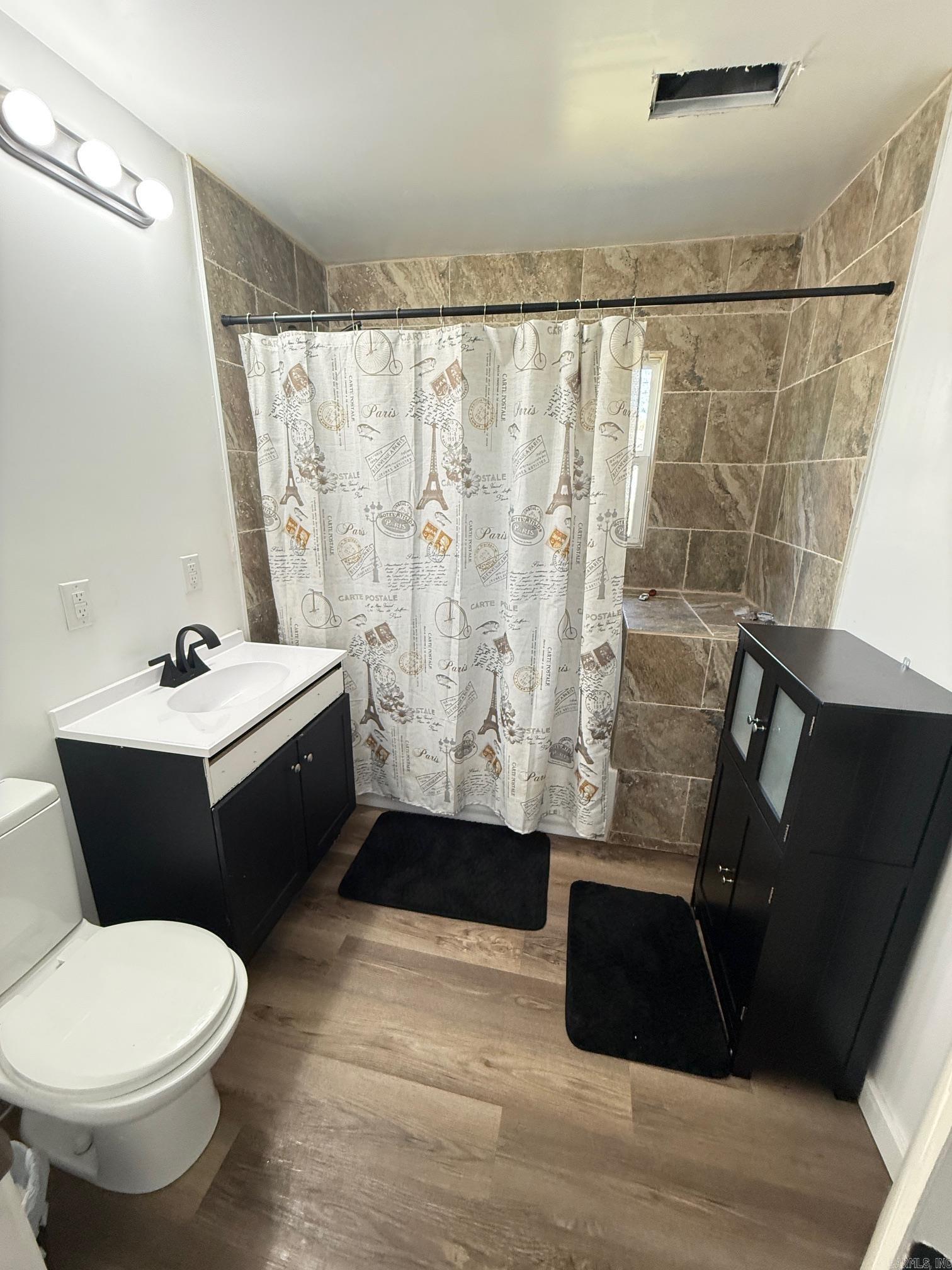 802 W 5th  Stuttgart, AR