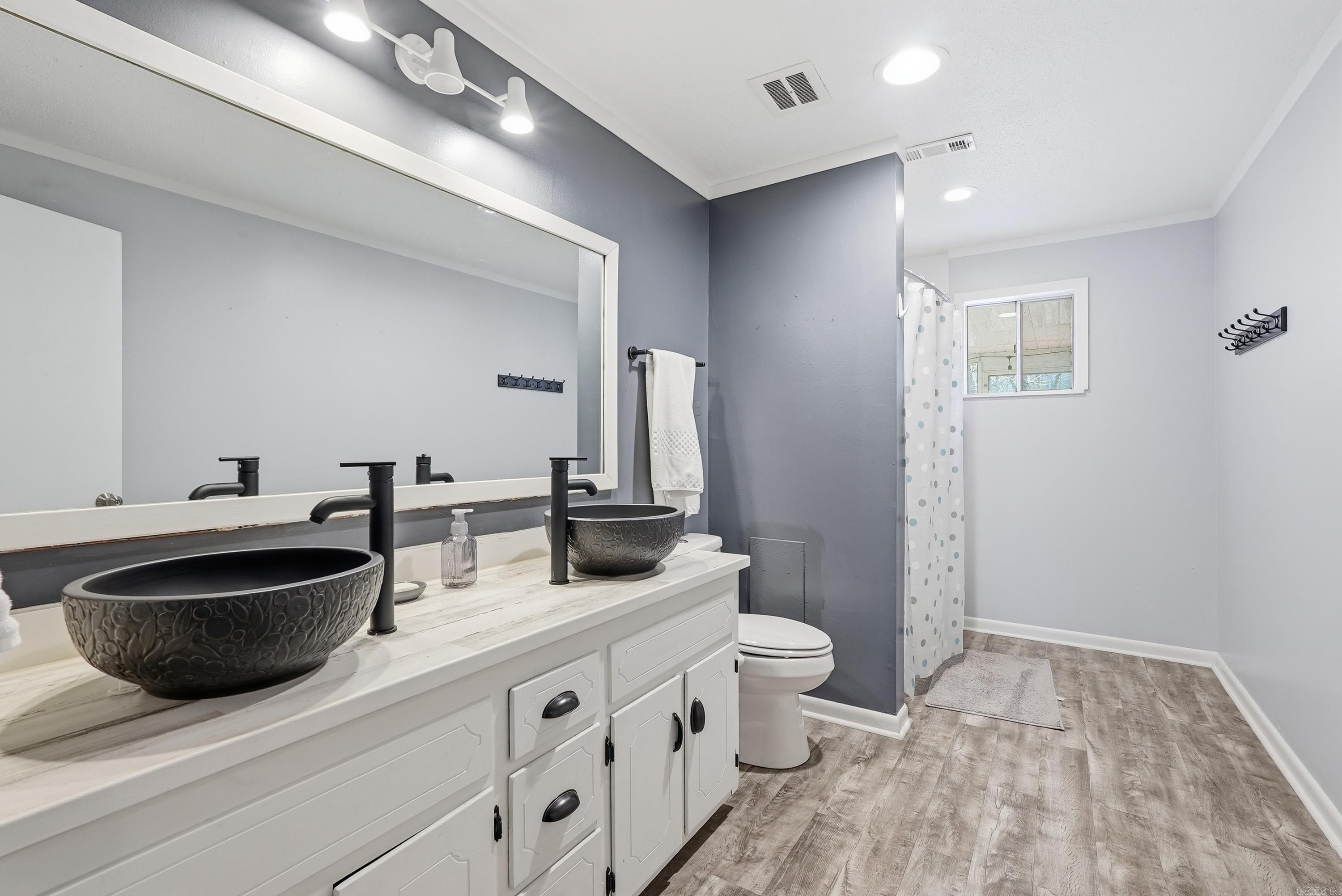 110 Cliff  Fairfield Bay, AR