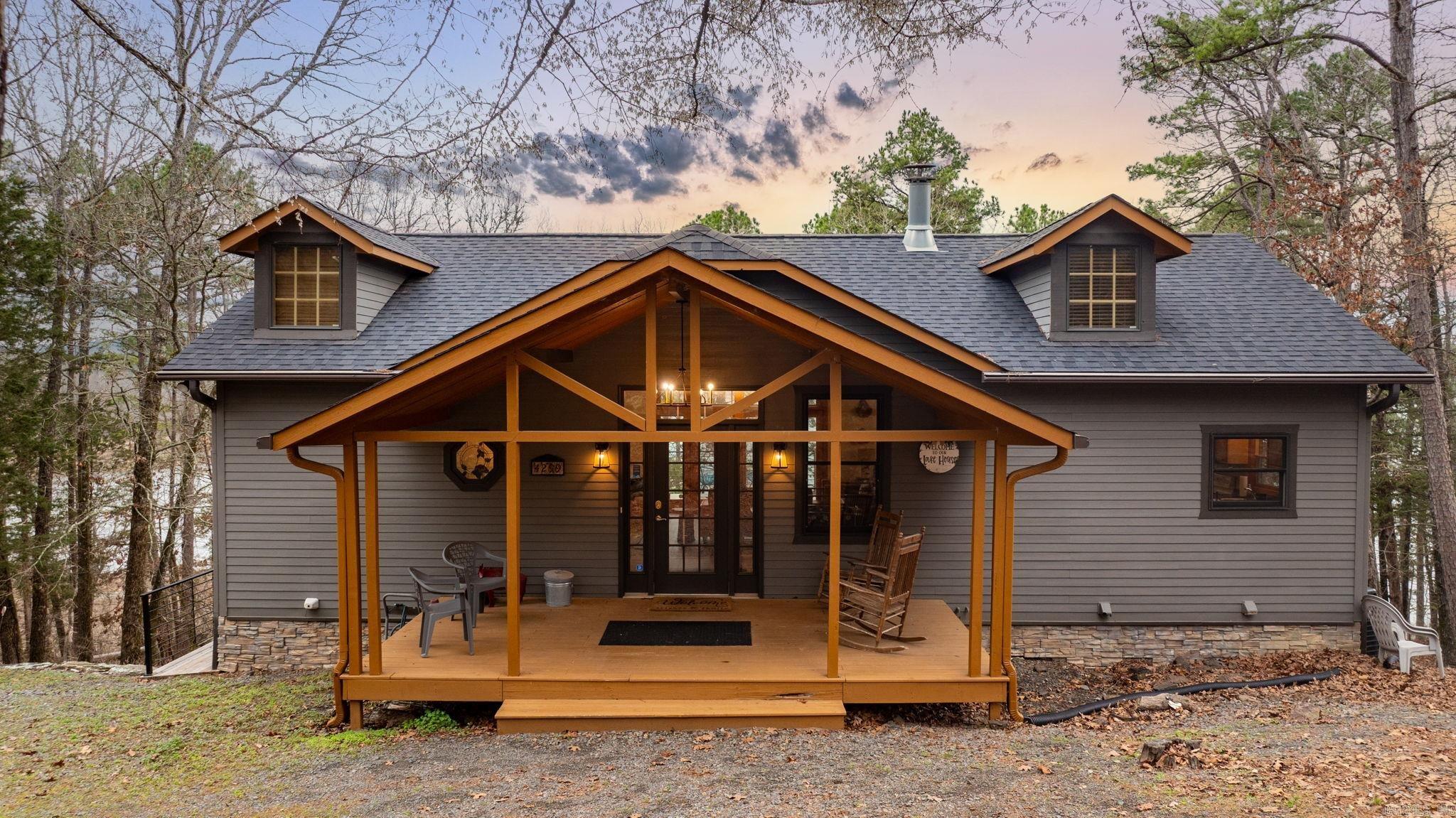 4299 Lake Drive  Clinton, AR