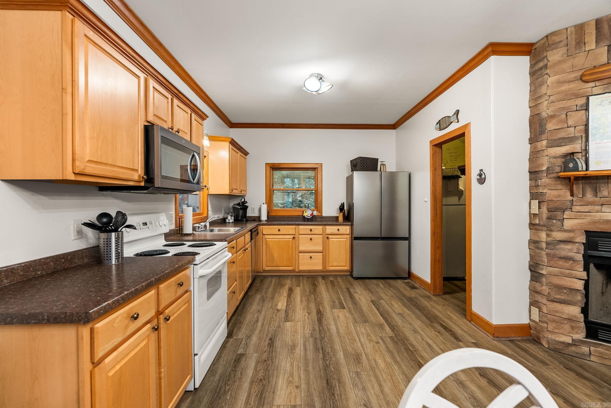 4299 Lake Drive  Clinton, AR