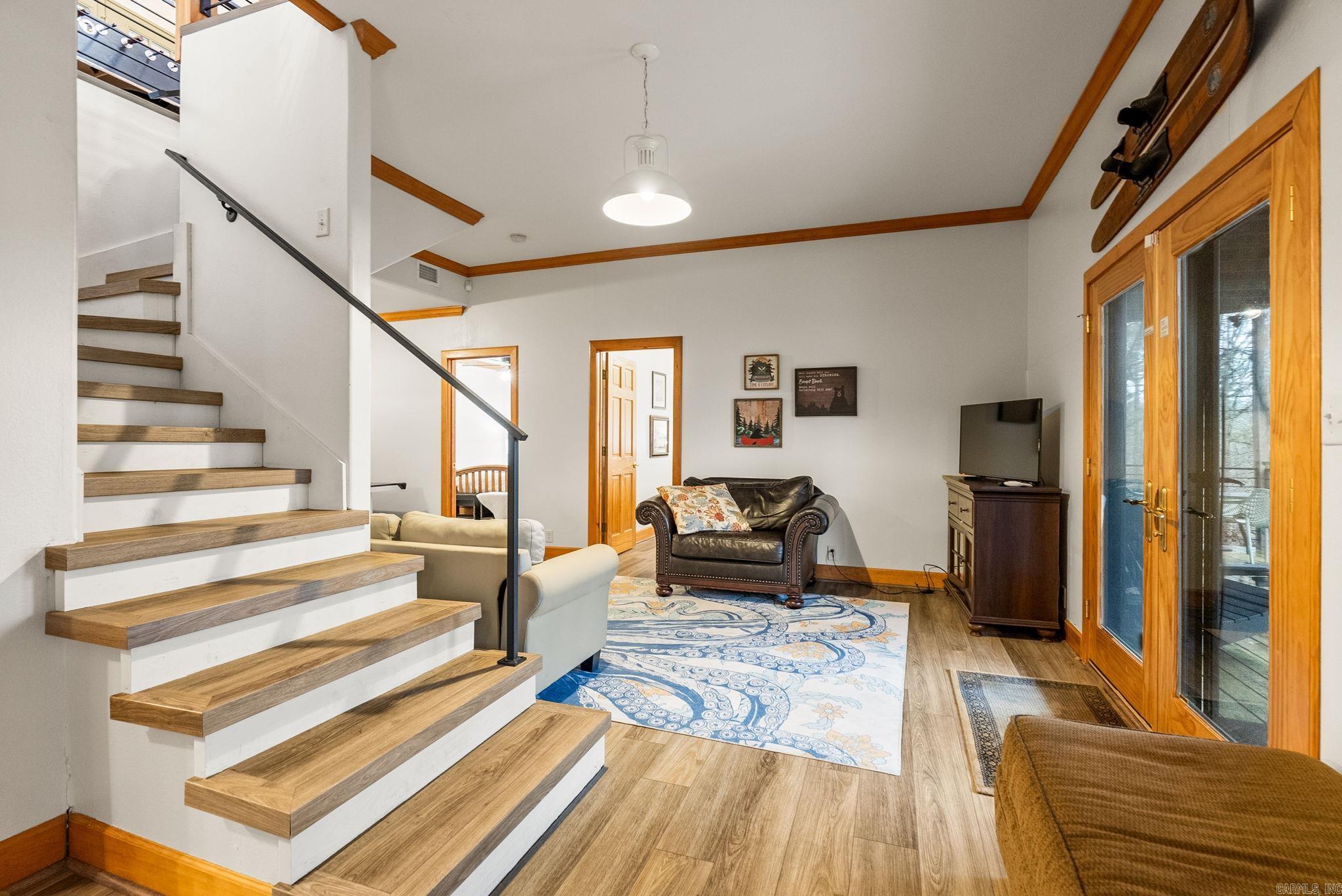 4299 Lake Drive  Clinton, AR